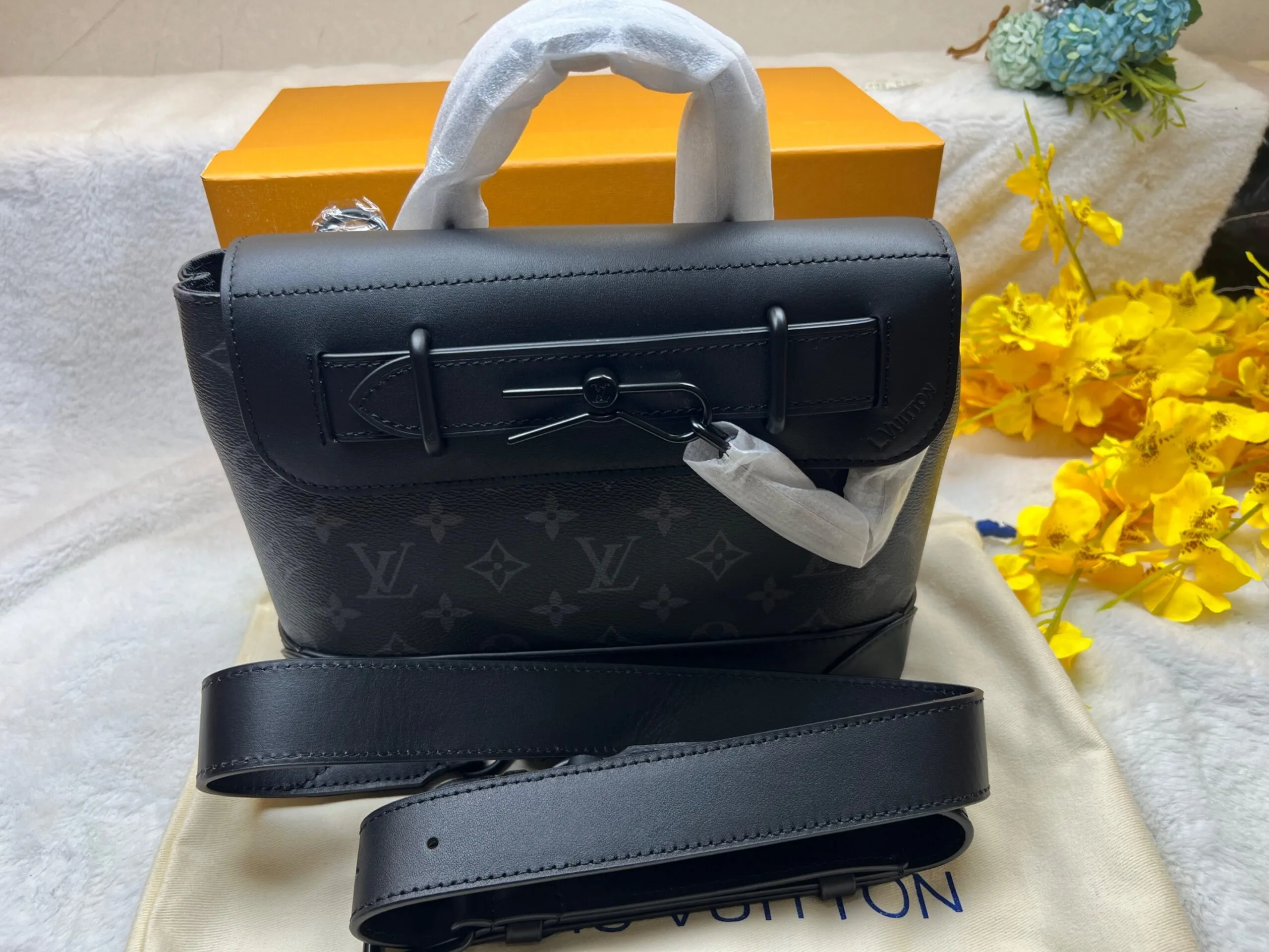 Alternative view of Louis Vuitton Steamer PM Black /