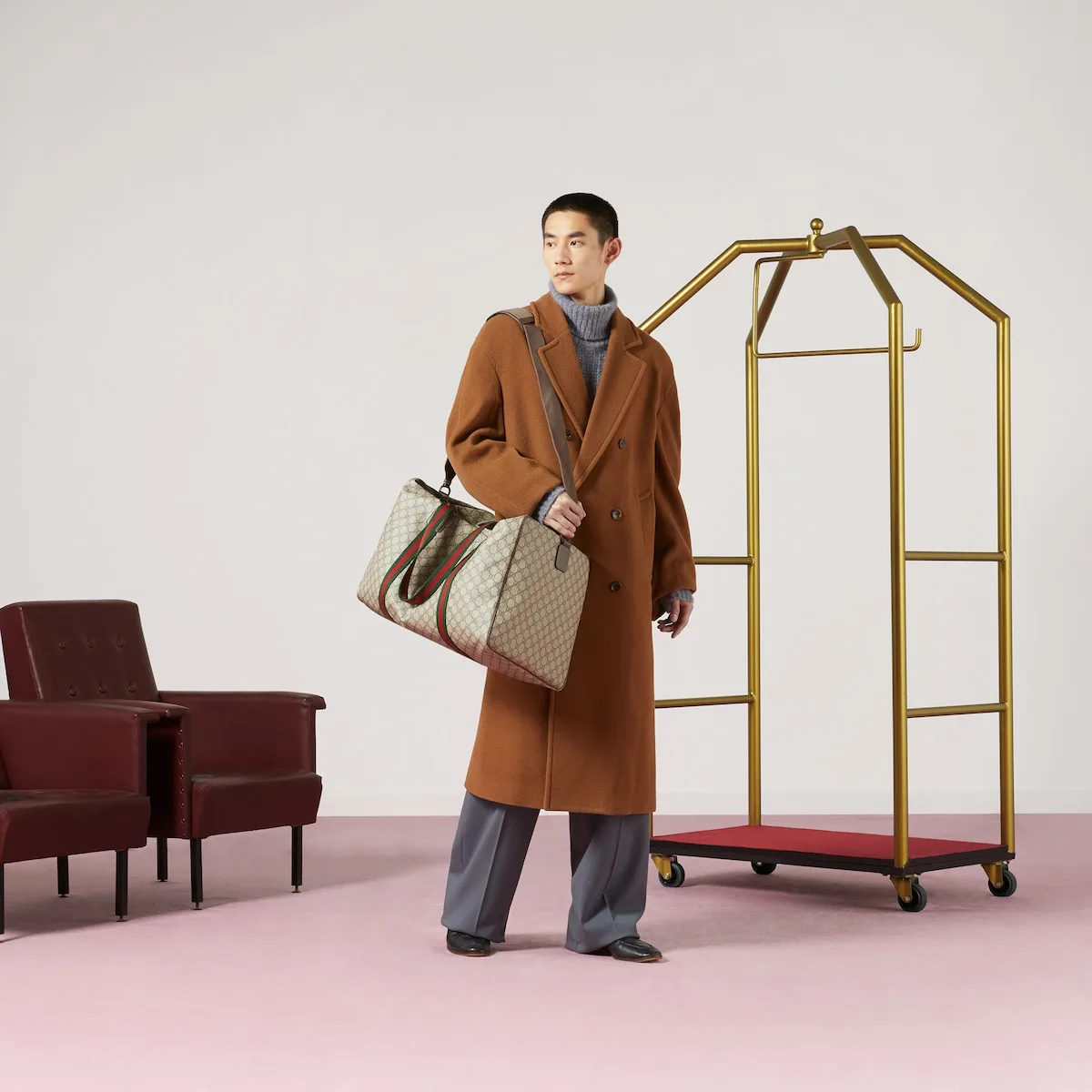 Alternative view of Gucci Large Duffle Bag With Web Beige /