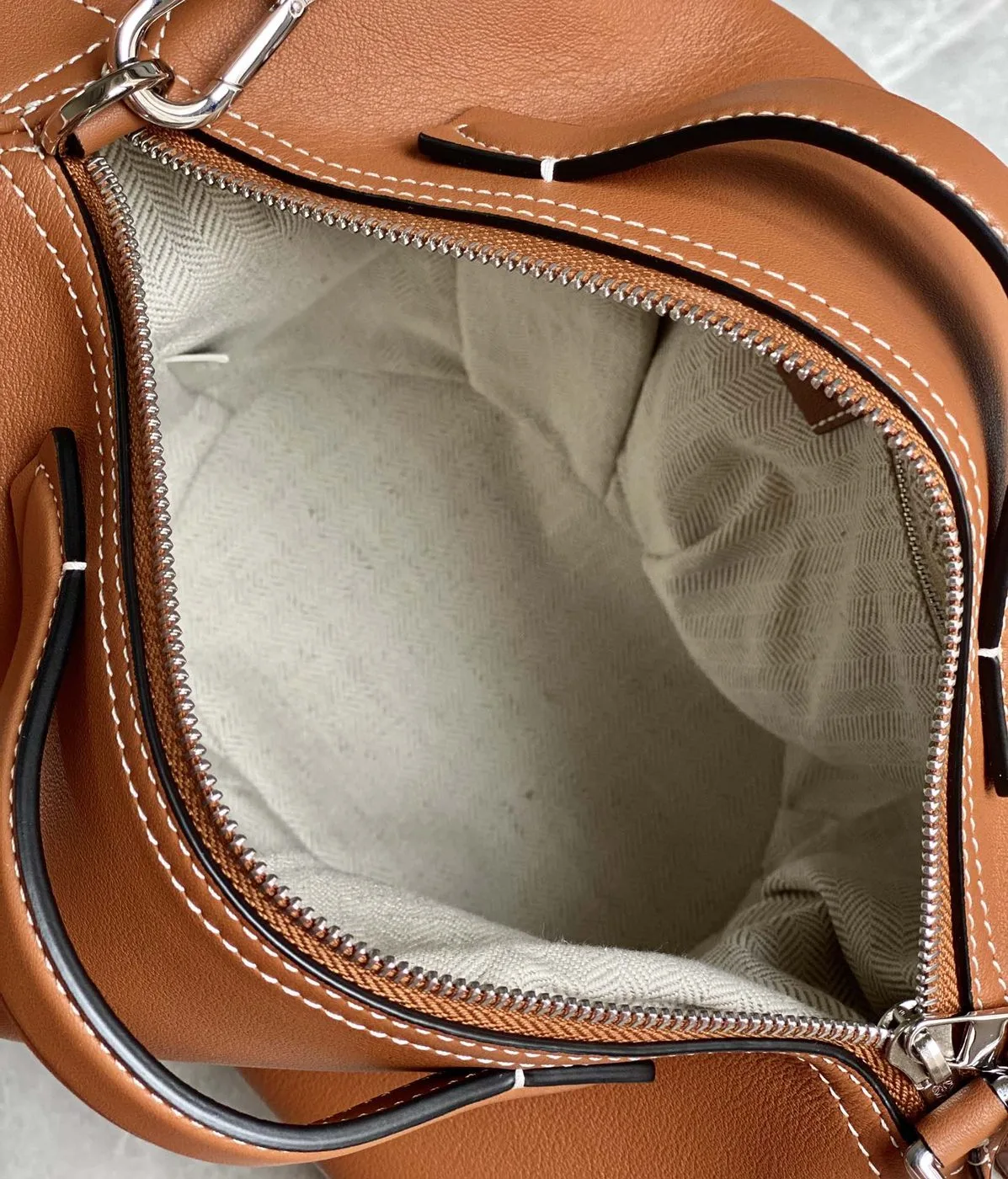 Loewe Large Elephant Bag Brown / B623A18X01 - Image 4