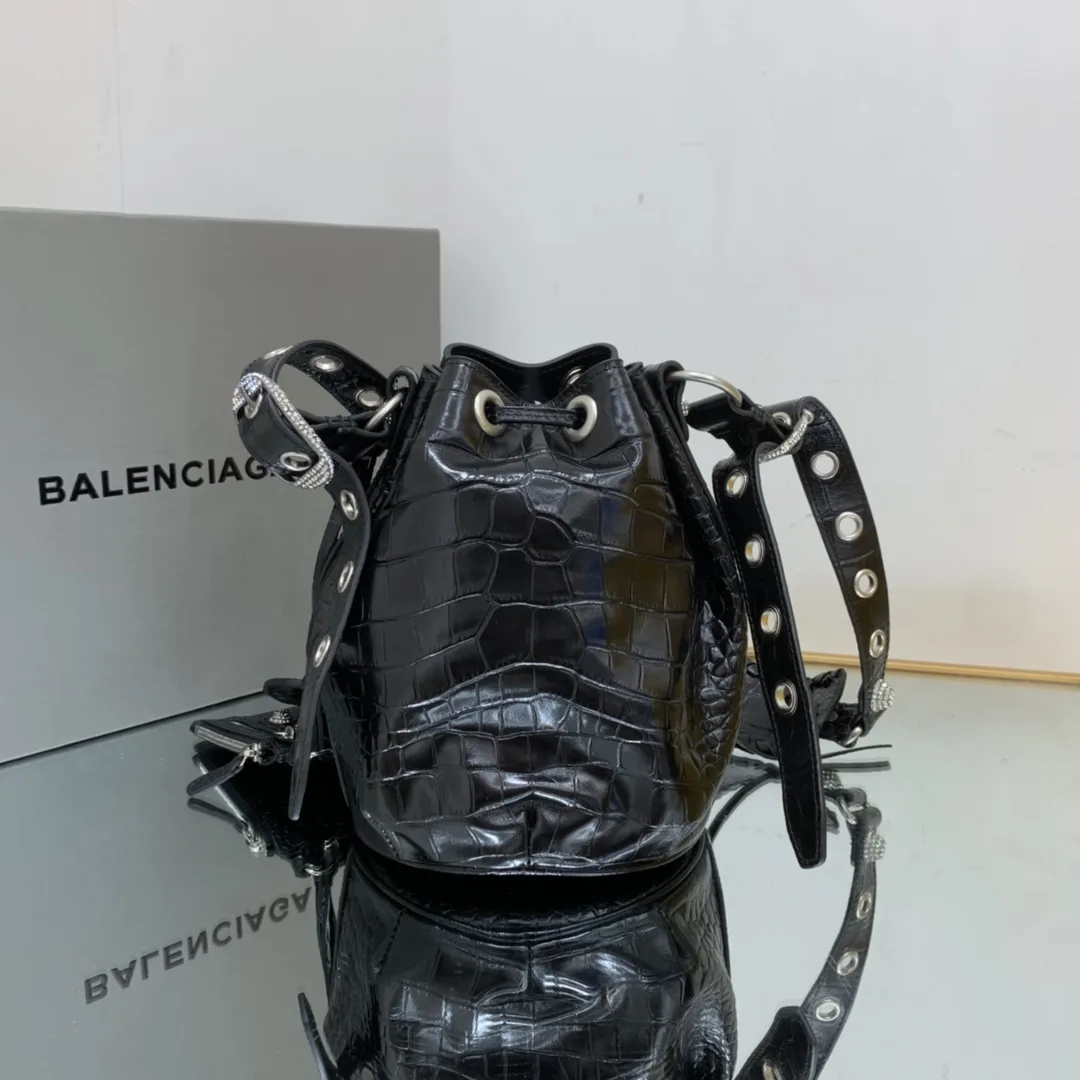 Balenciaga Le Cagole XS Bucket Bag Black / - Image 4
