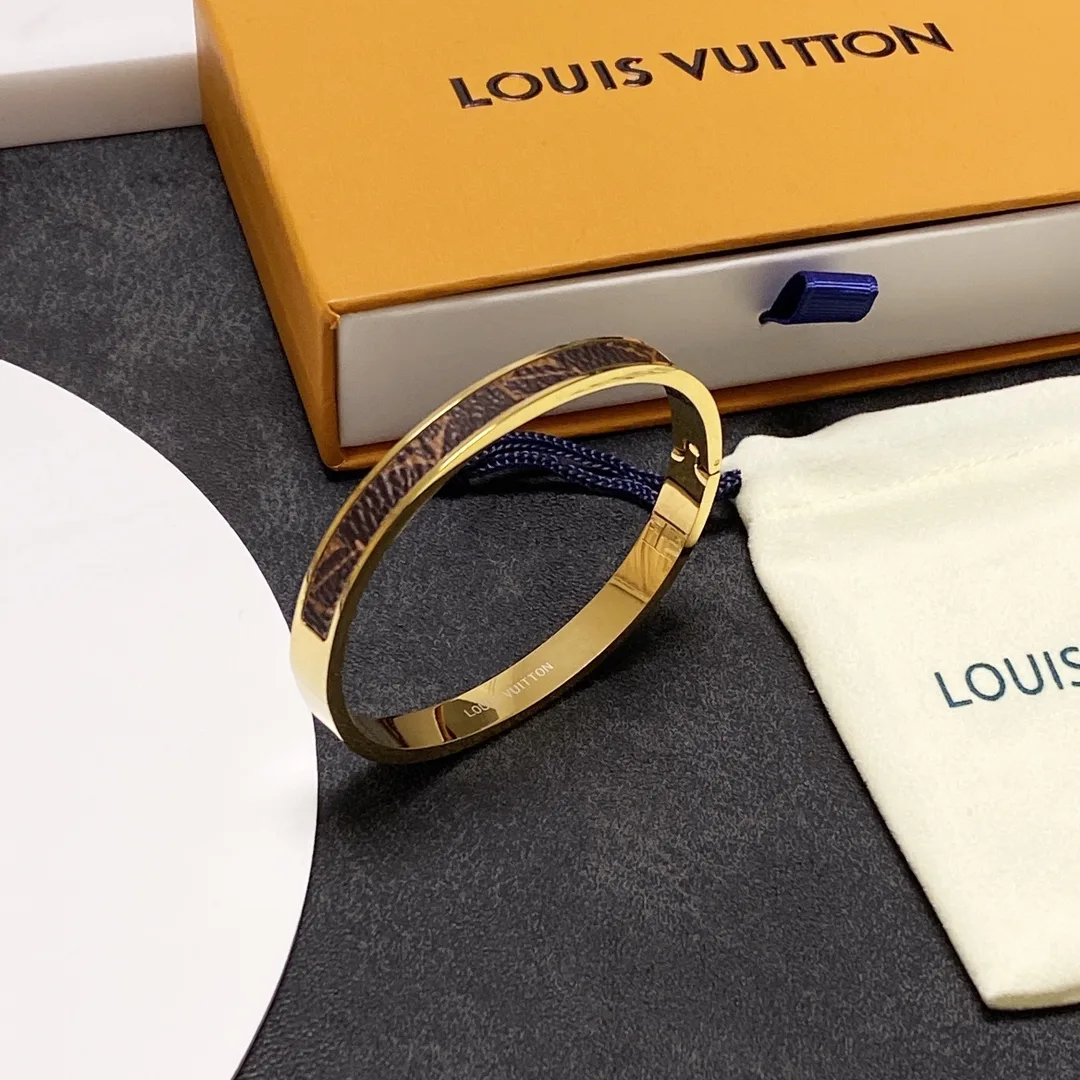 Louis Vuitton Letter Bracelet Gold - Image 3