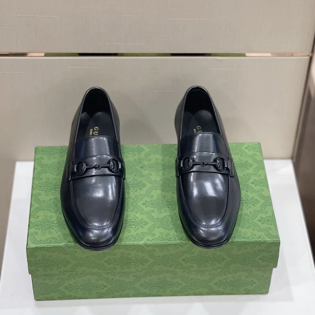 Alternative view of Gucci Loafer With Horsebit Black