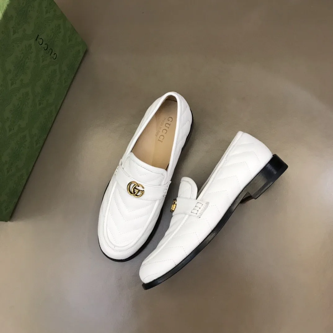 Gucci Loafer With Interlocking G White - Image 3