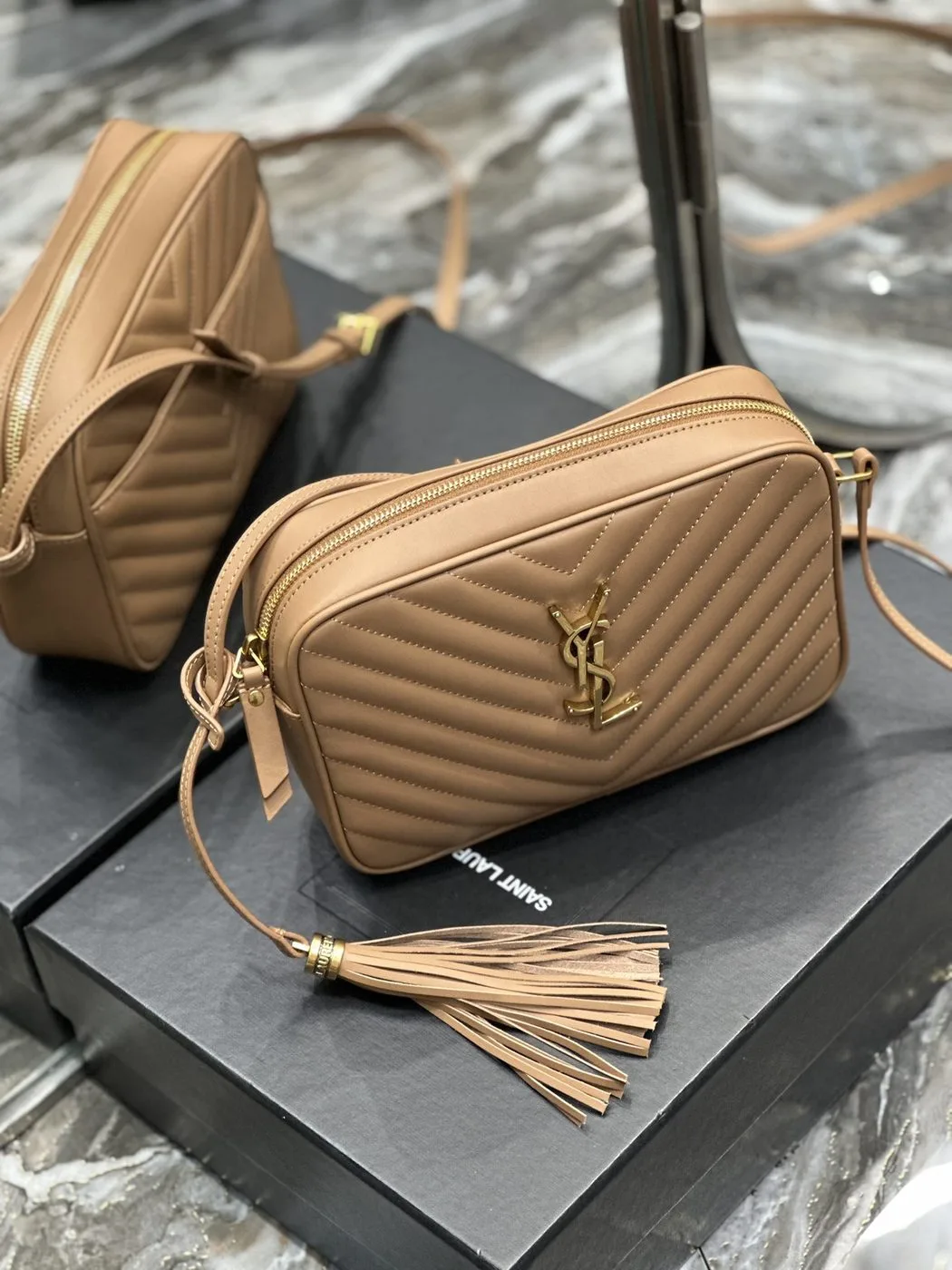 Saint Laurent Lou Camera Bag Brown / - Image 4