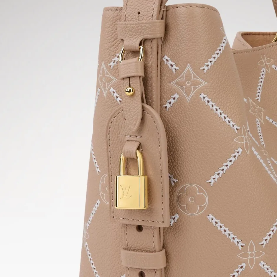 Louis Vuitton All In MM Bucket Bag / Hazelnut Couture Gold Hardware - Image 5