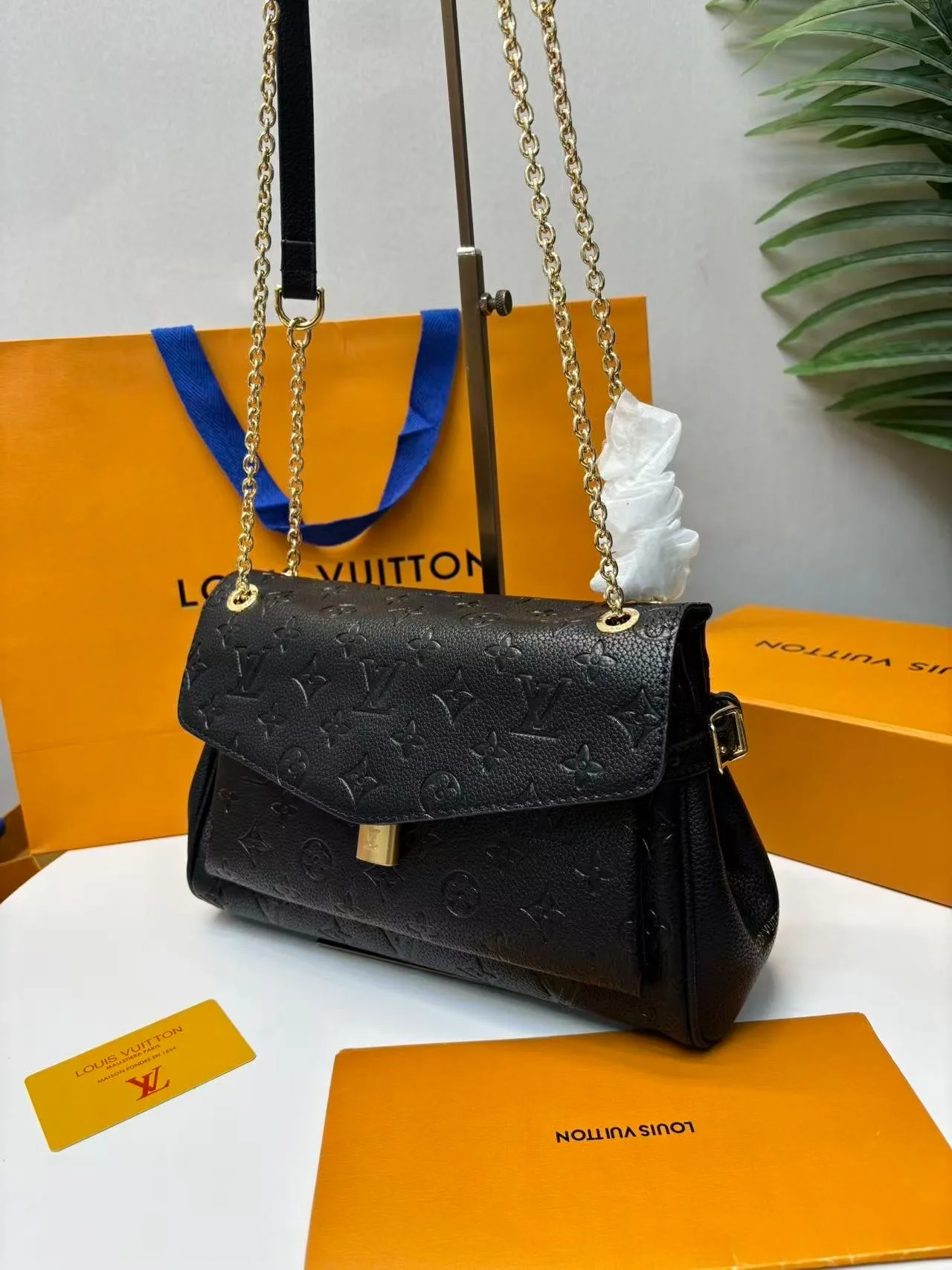 Louis Vuitton Anytime Flap Bag Black / - Image 3