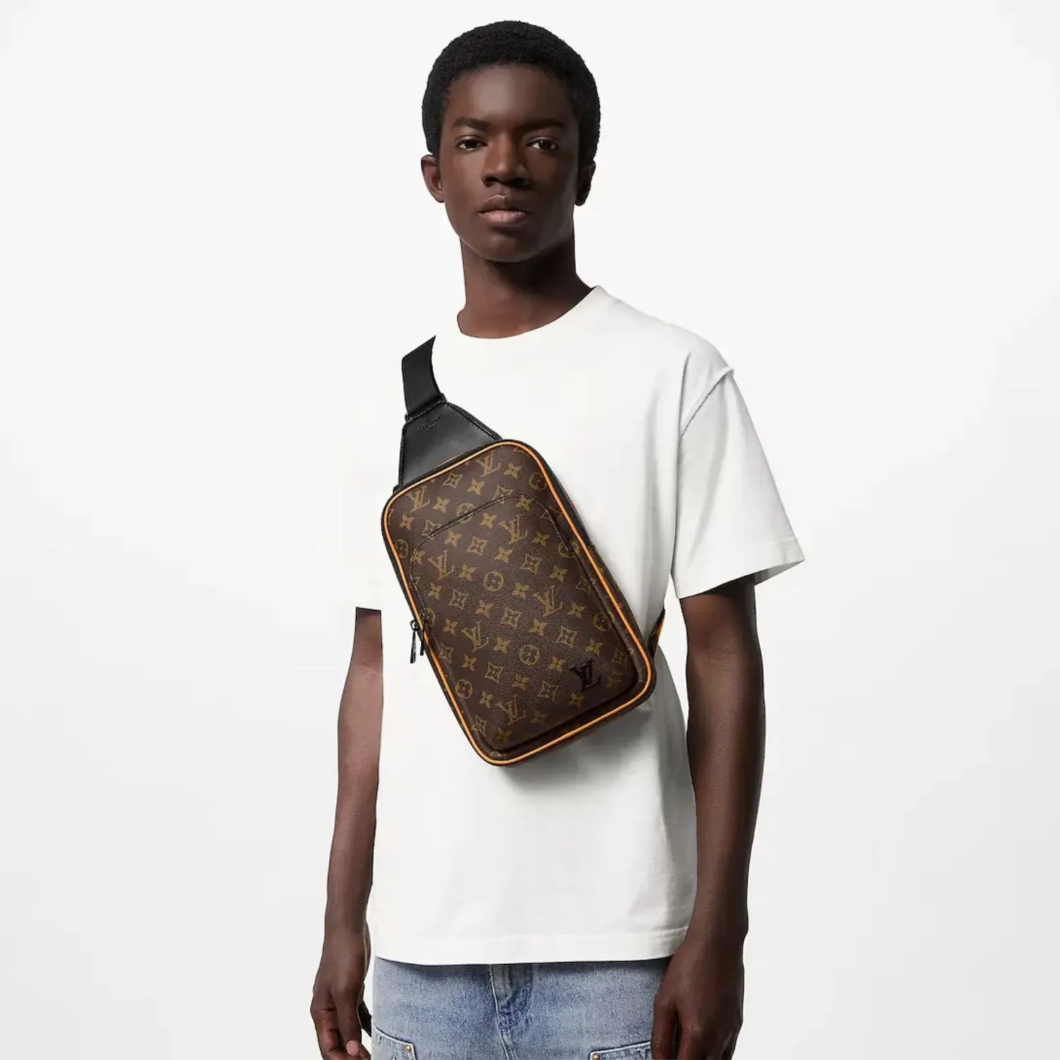 Alternative view of Louis Vuitton Avenue NM Slingbag Brown /