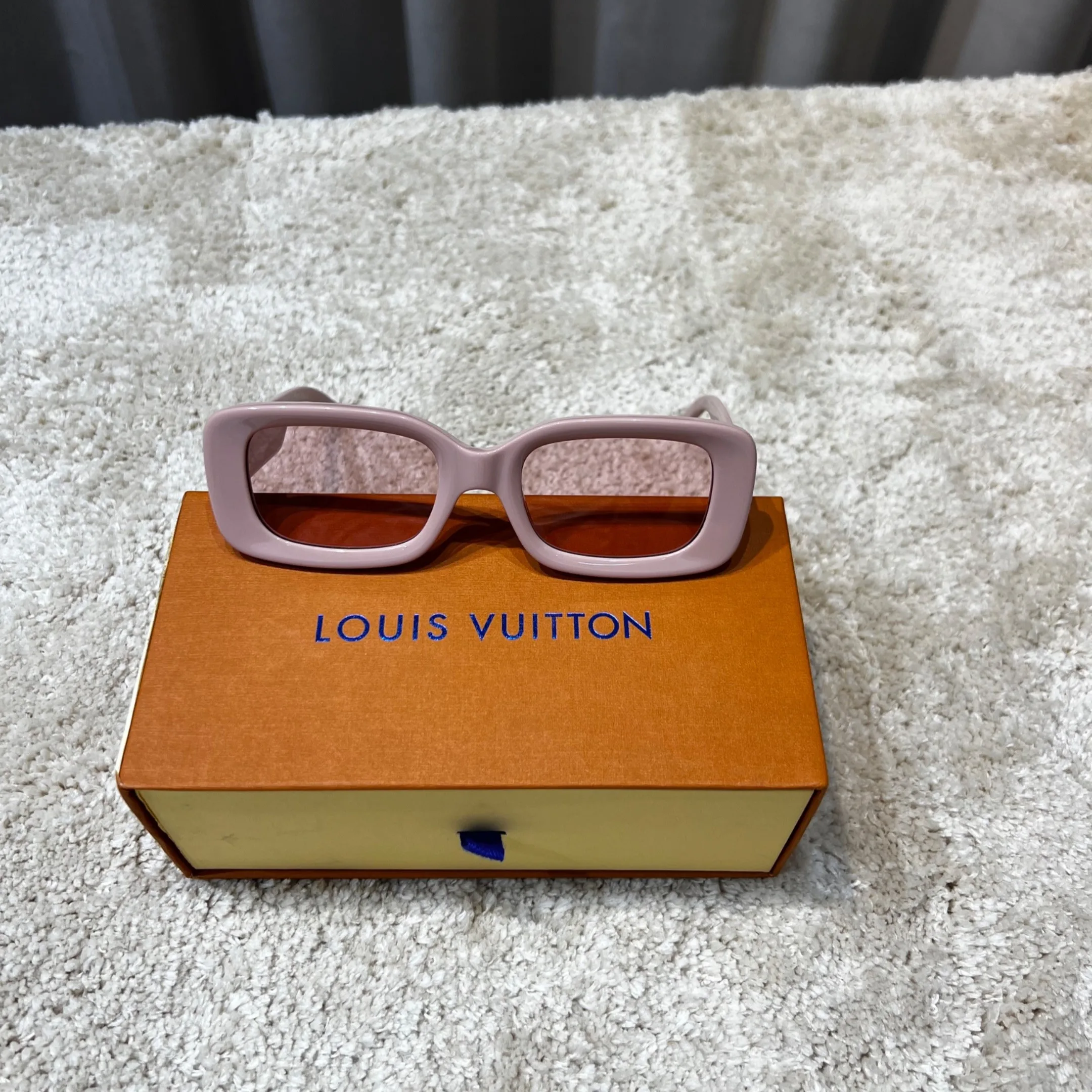 Alternative view of Louis Vuitton Circle Rectangle Sunglasses