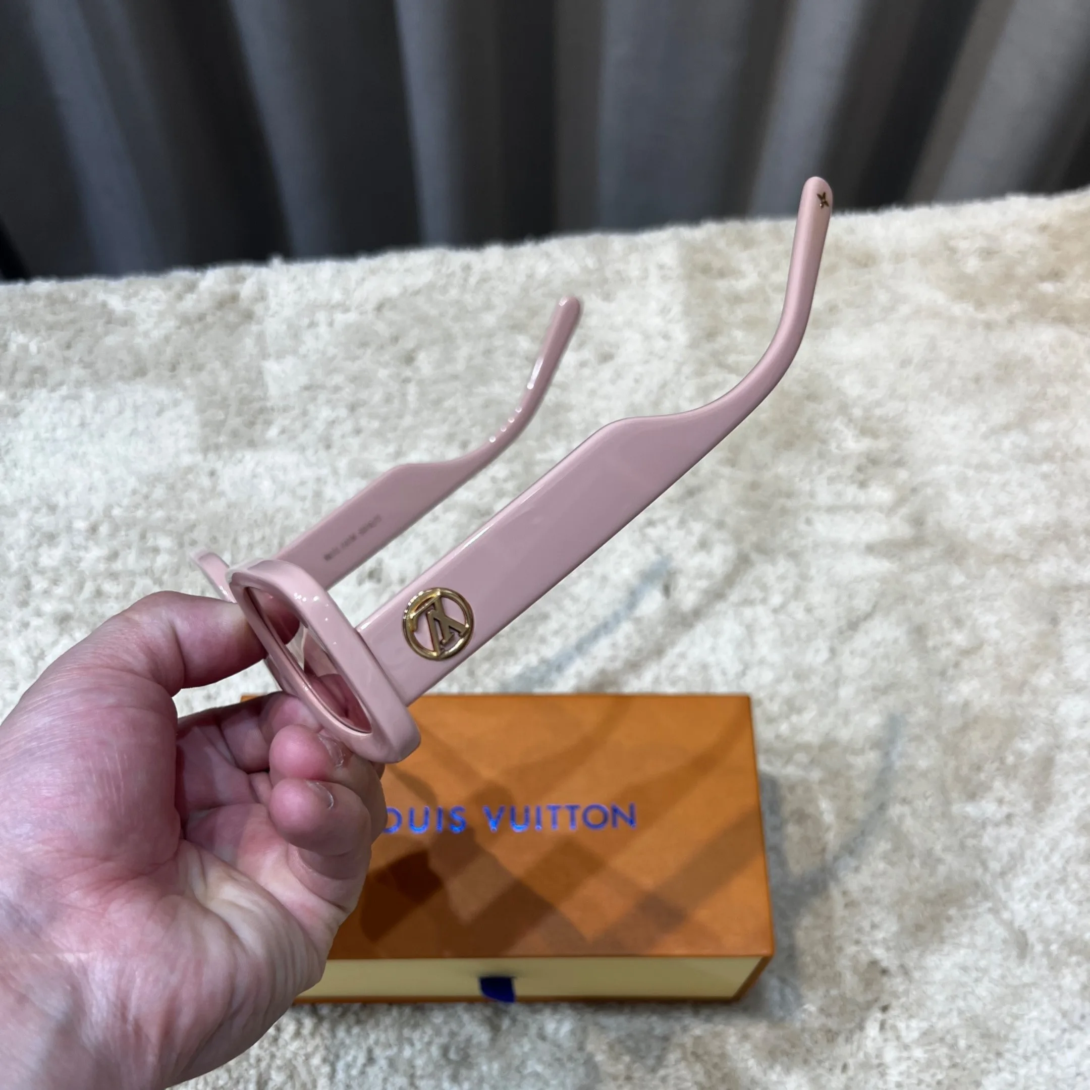 Louis Vuitton Circle Rectangle Sunglasses - Image 4