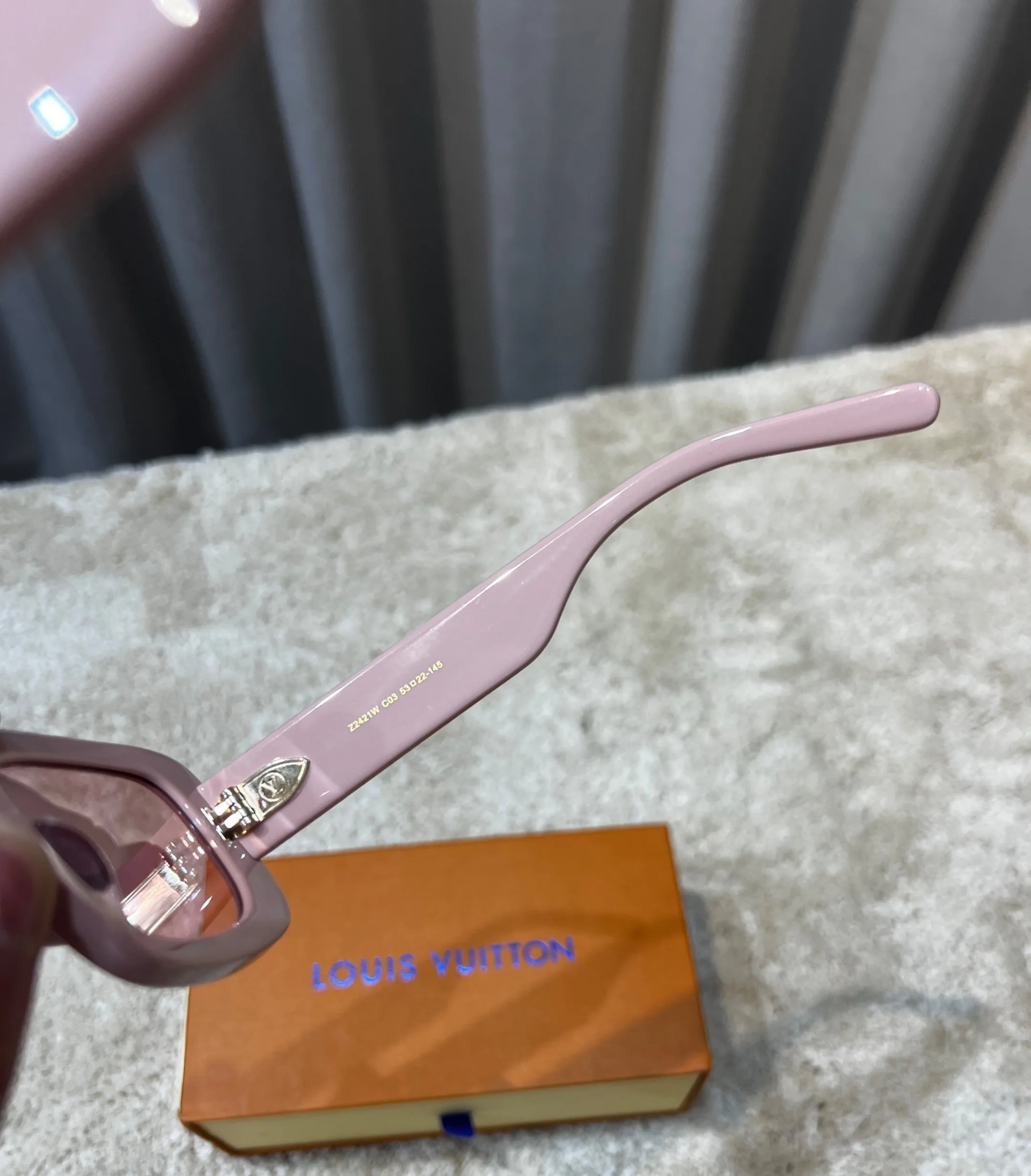 Louis Vuitton Circle Rectangle Sunglasses - Image 5