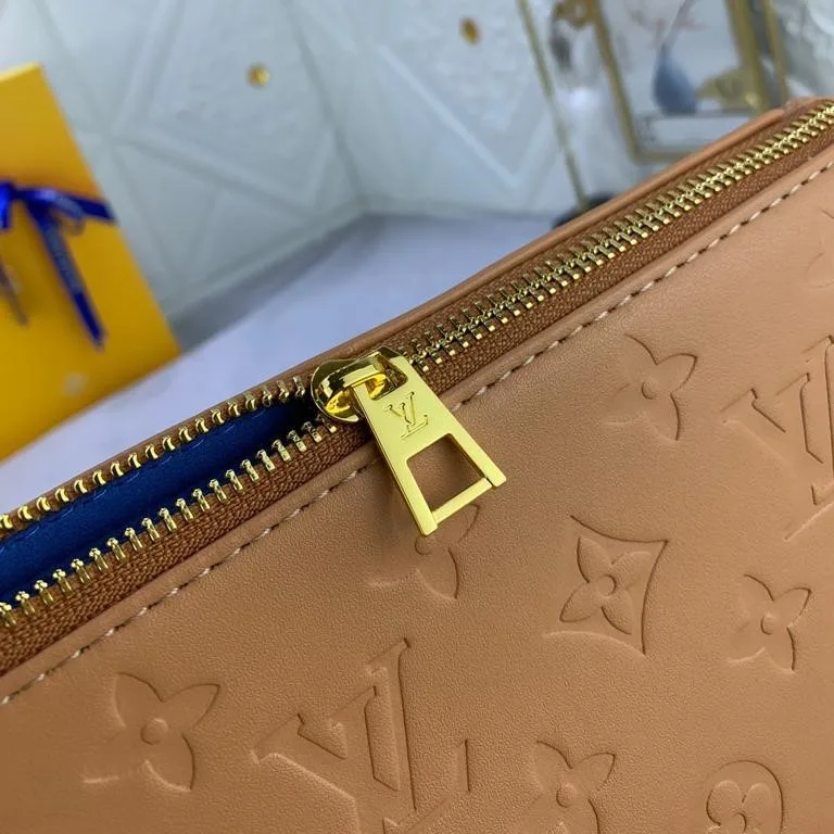 Louis Vuitton Coussin PM Shoulder Bags / Monogram Cream Gold Hardware - Image 7