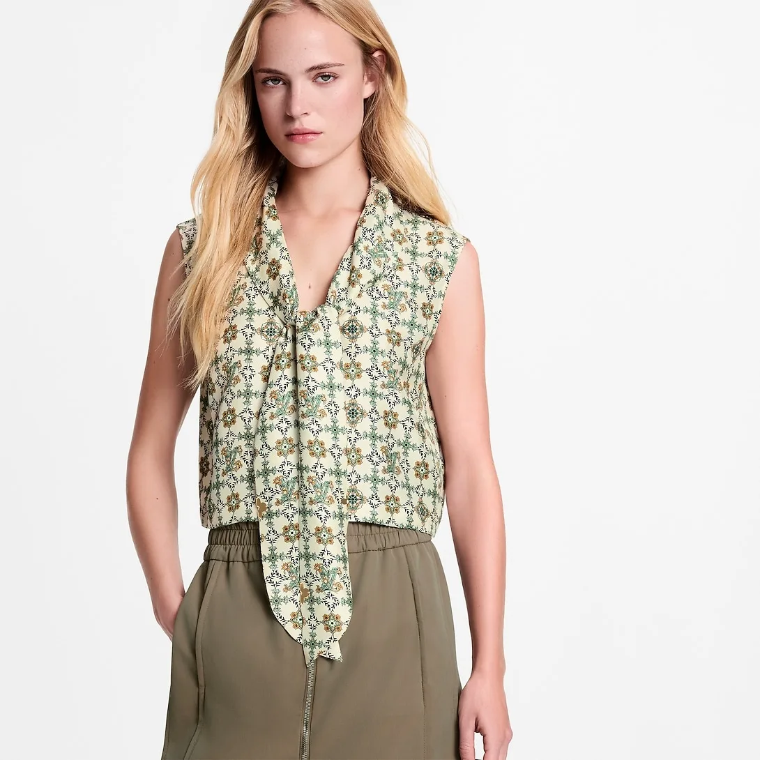 Alternative view of Louis Vuitton Cropped Nouveau Lavalliere Blouse Green/ Beige