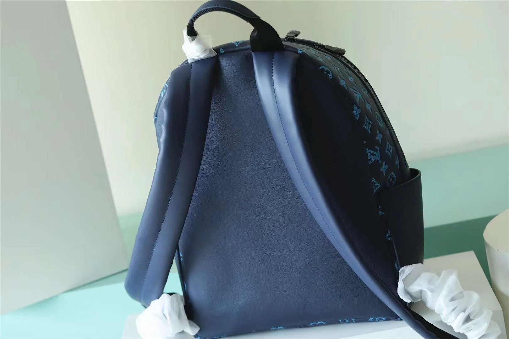 Louis Vuitton Discovery Backpack Blue / - Image 3