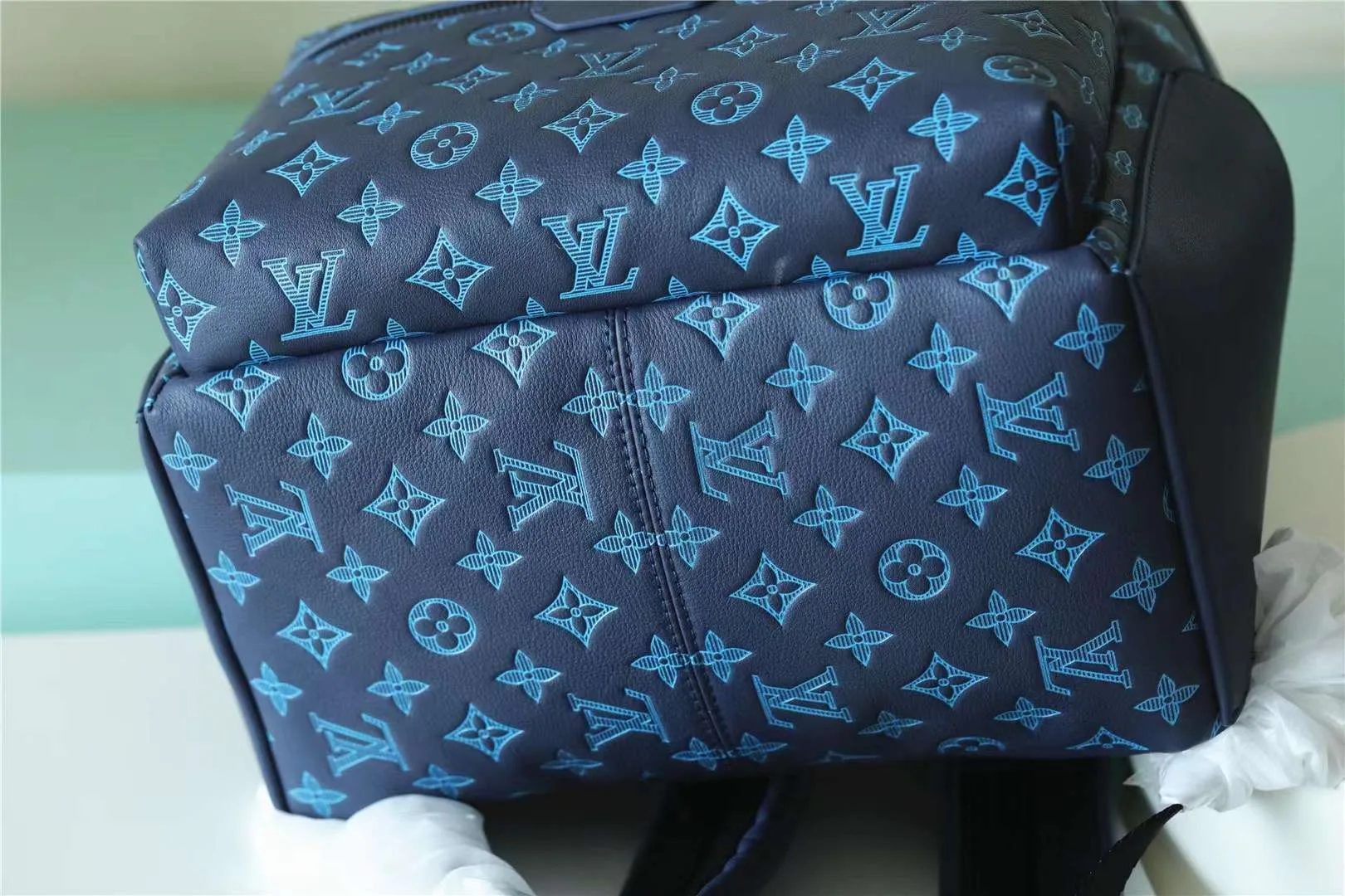 Louis Vuitton Discovery Backpack Blue / - Image 5