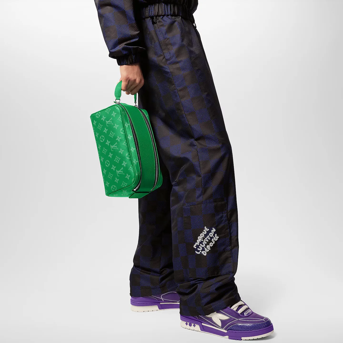 Louis Vuitton Dopp Kit Bag Green / - Image 6