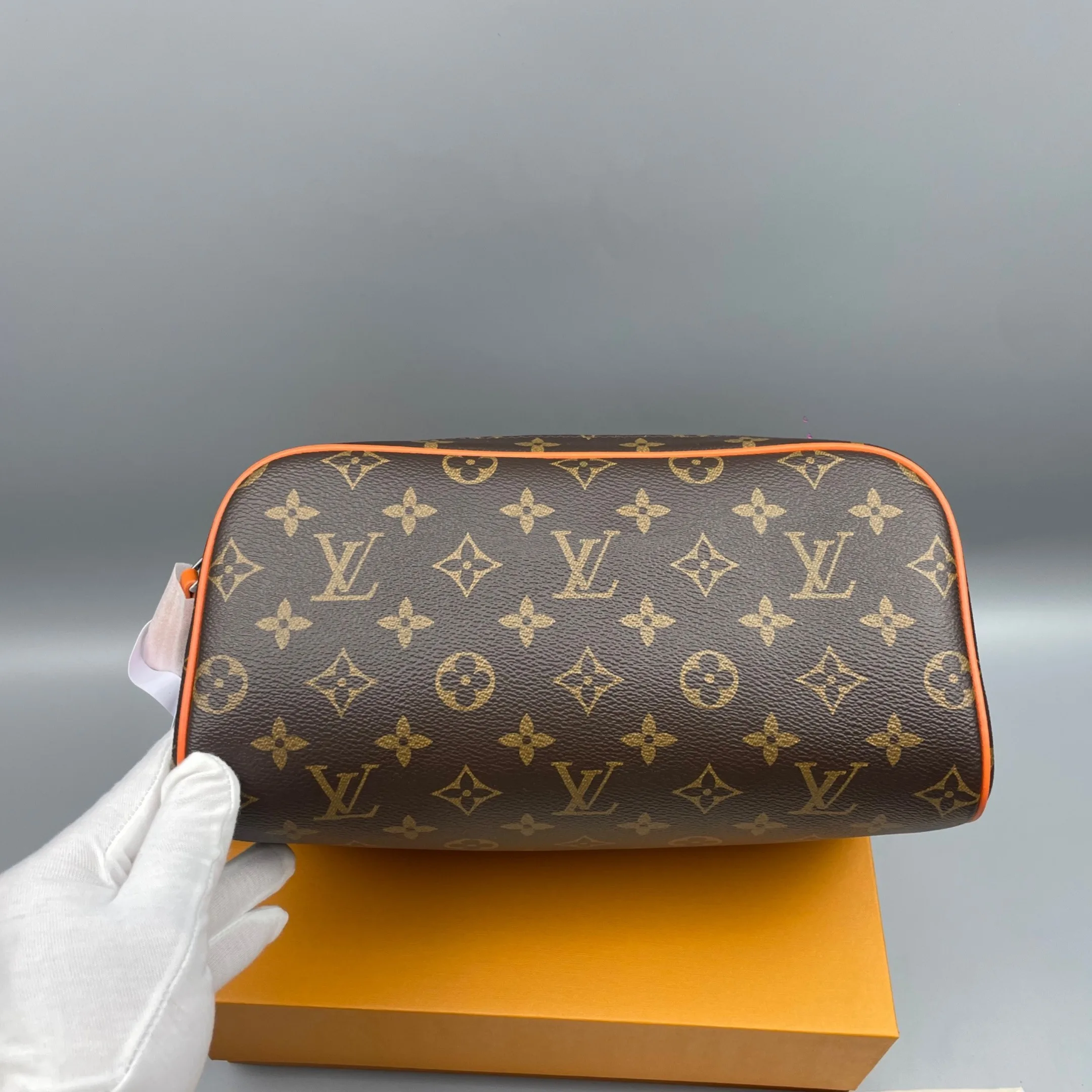 Alternative view of Louis Vuitton Dopp Kit Toiletry Bag Orange /