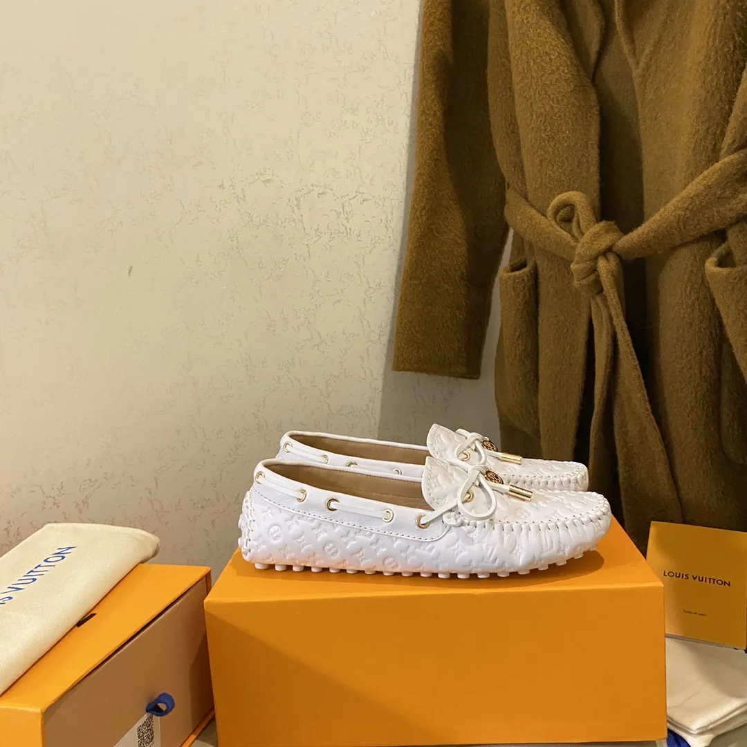 Louis Vuitton Gloria Flat Loafer White - Image 4