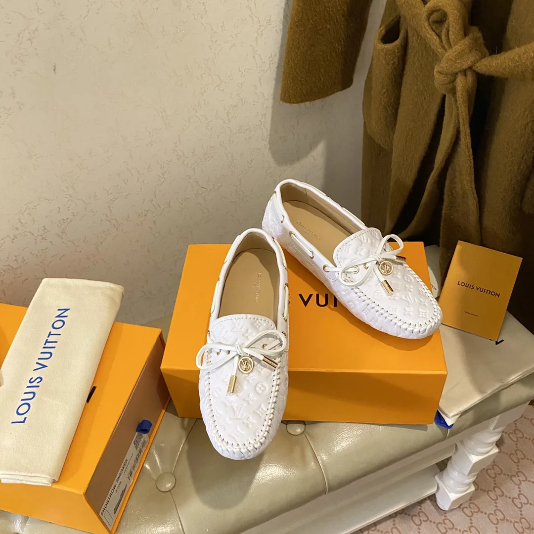Louis Vuitton Gloria Flat Loafer White - Image 6