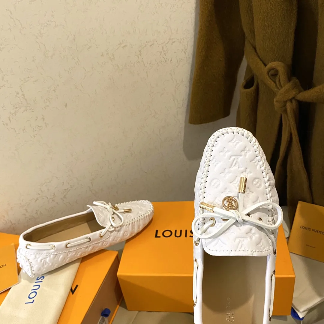 Louis Vuitton Gloria Flat Loafer White - Image 9