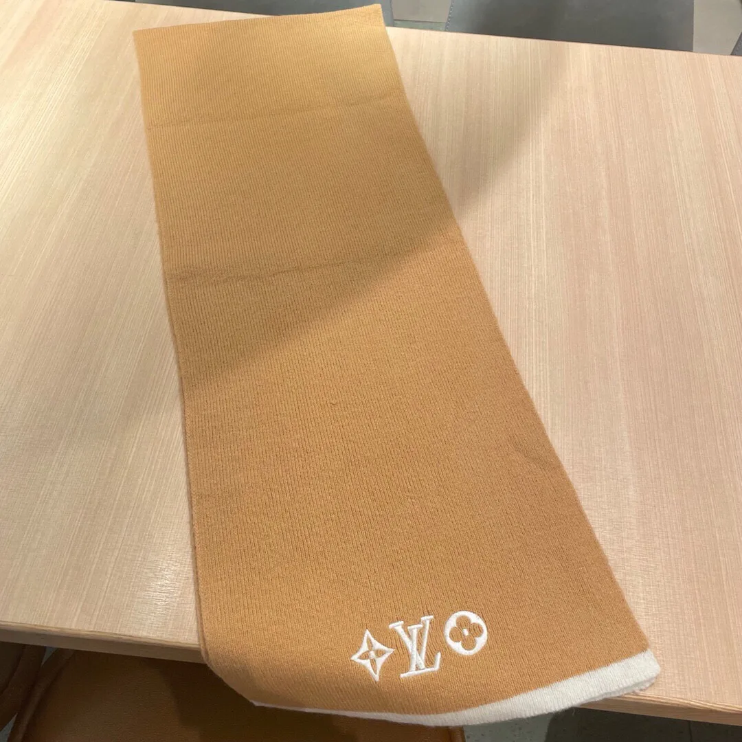 Louis Vuitton Vintage Scarf Lv Orange - Image 7
