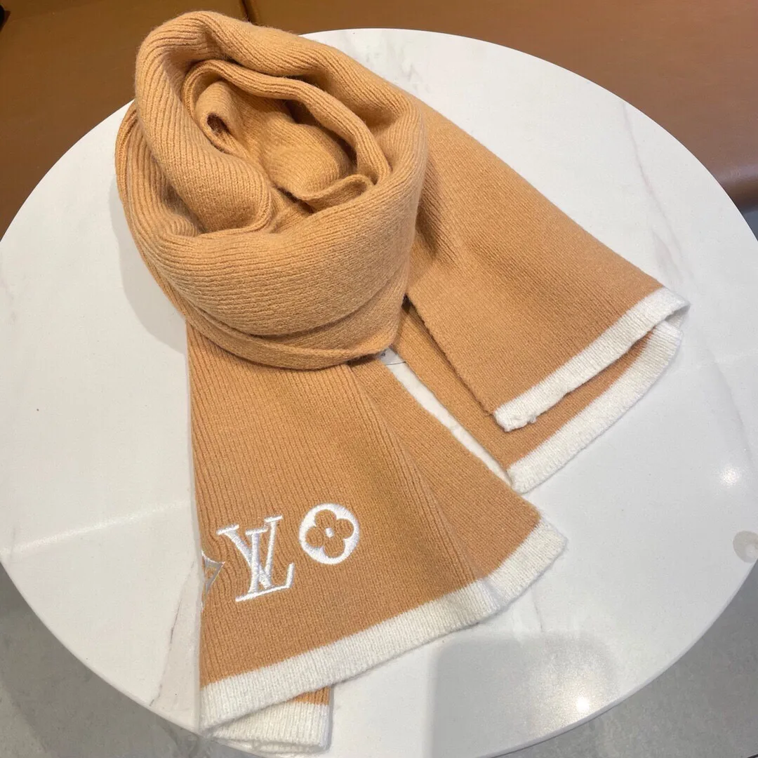 Louis Vuitton Vintage Scarf Lv Orange - Image 4