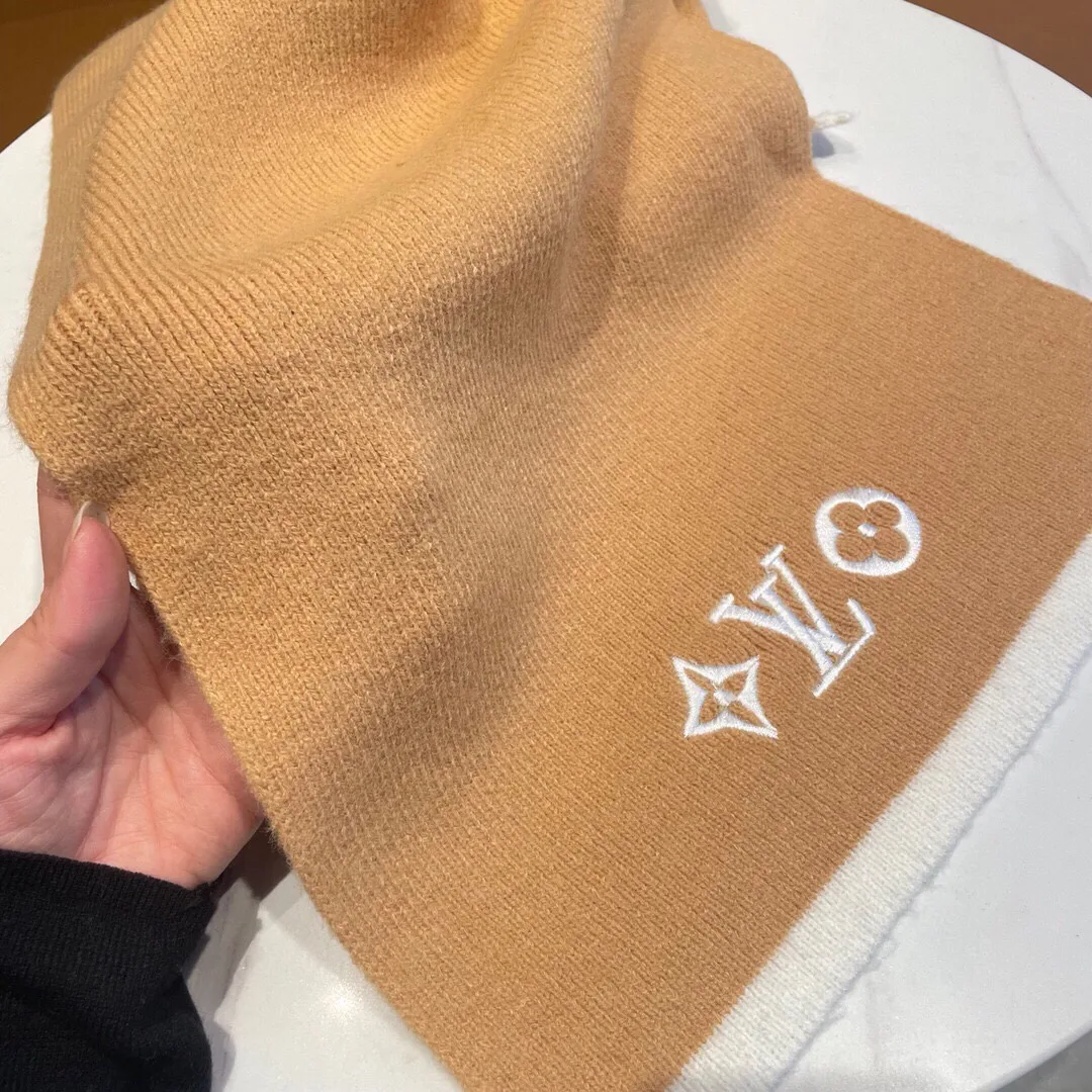Alternative view of Louis Vuitton Vintage Scarf Lv Orange
