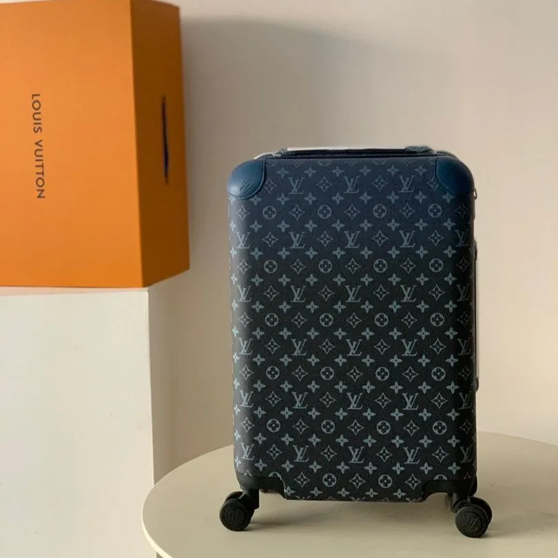 Louis Vuitton Horizon 55 Suitcase / Navy Blue Silver Hardware - Image 2