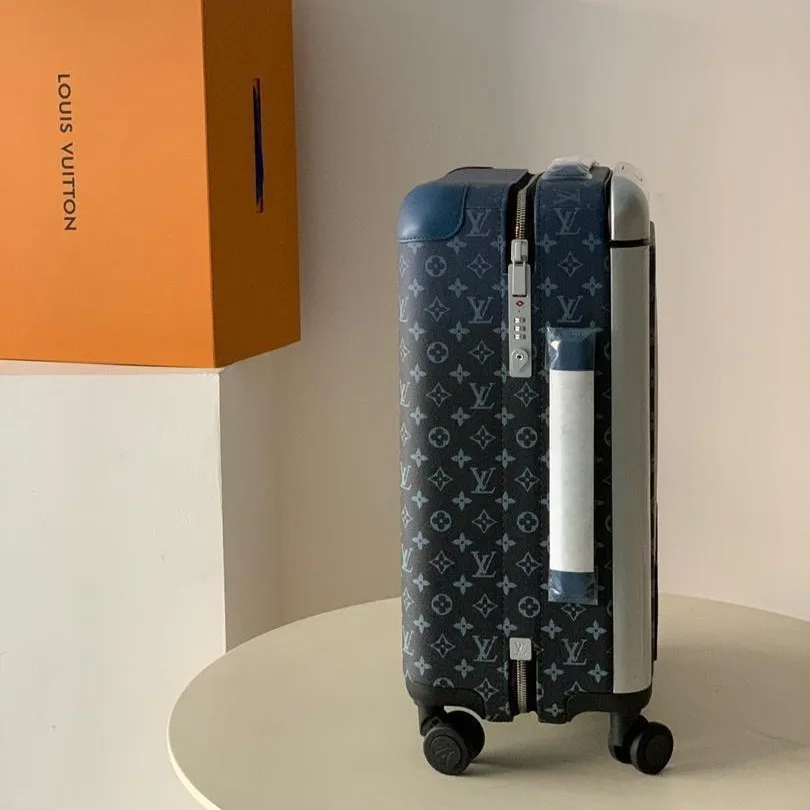 Louis Vuitton Horizon 55 Suitcase / Navy Blue Silver Hardware - Image 4