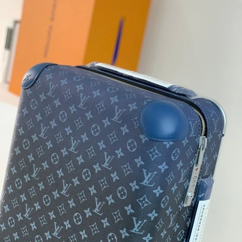 Louis Vuitton Horizon 55 Suitcase / Navy Blue Silver Hardware - Image 7