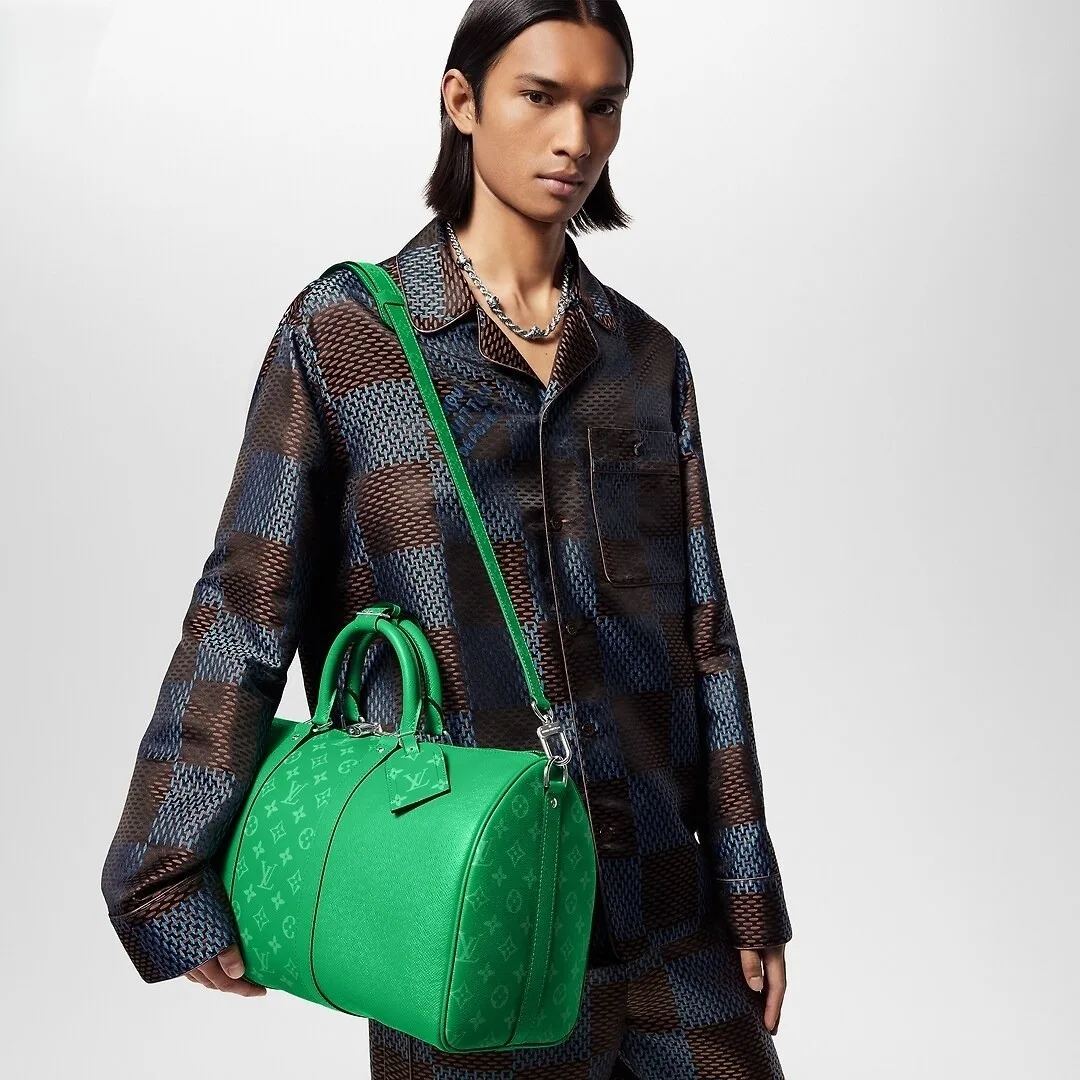Alternative view of Louis Vuitton Keepall Bandouliere 45 Travel Bag / Green Silver Hardware