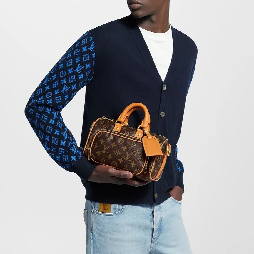 Louis Vuitton Keepall Cargo 25 Travel Bag / Brown Monogram Gold Hardware - Image 3