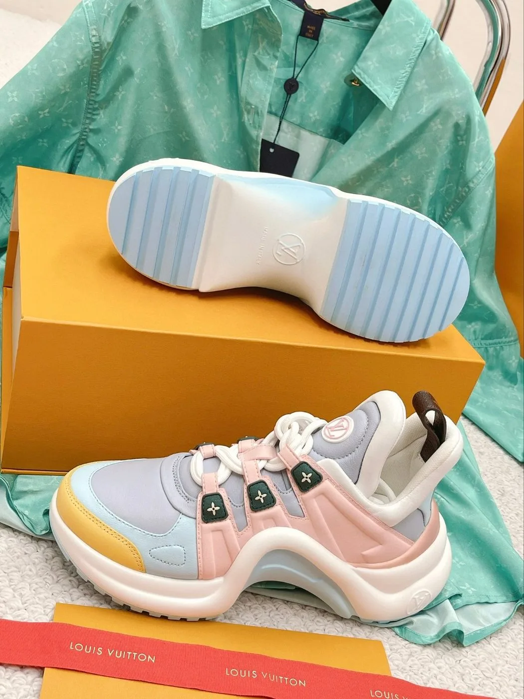 Louis Vuitton LV Archlight Sneaker Multicolor - Image 3
