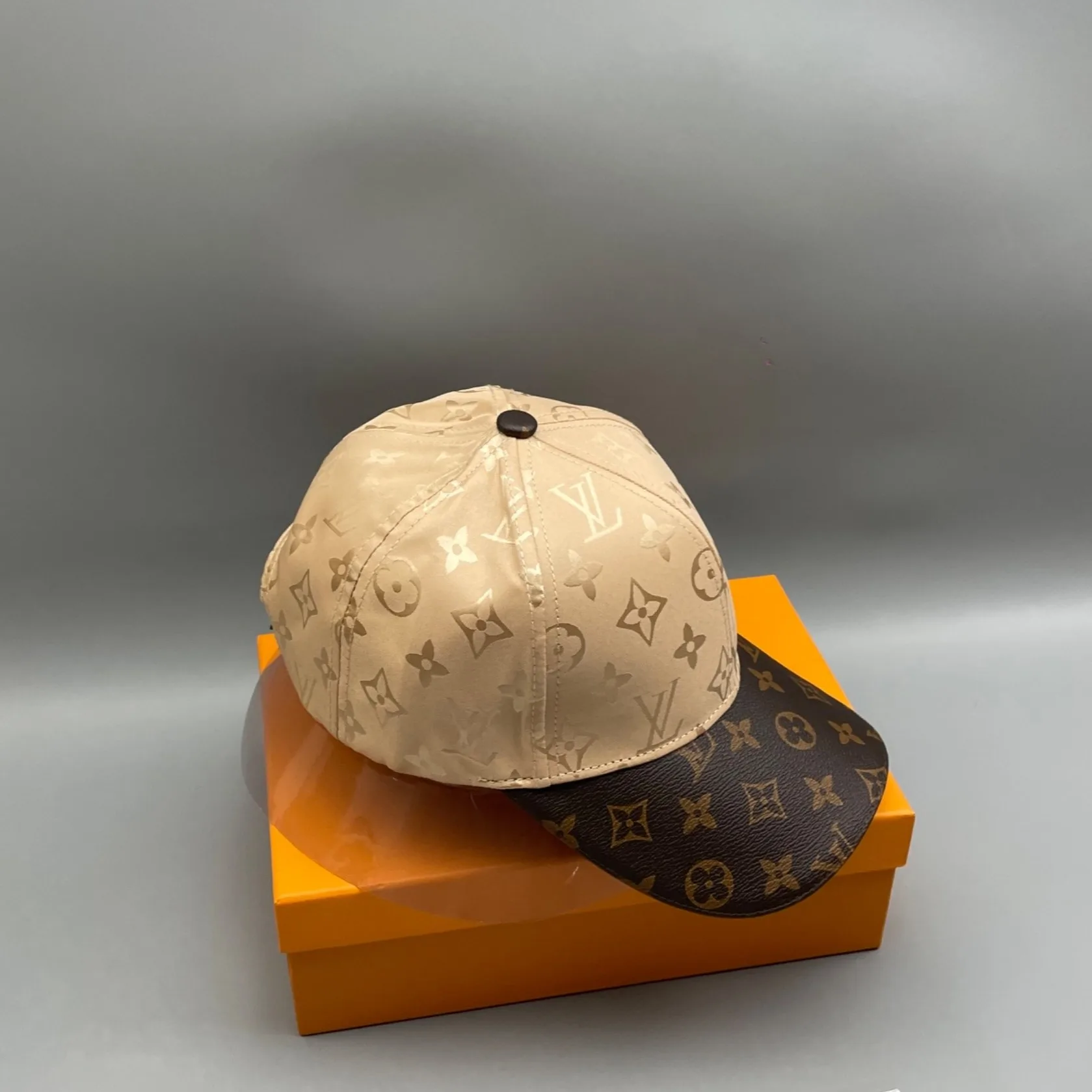 Louis Vuitton LV Get Ready Cap Monogram Beige LV - Image 4