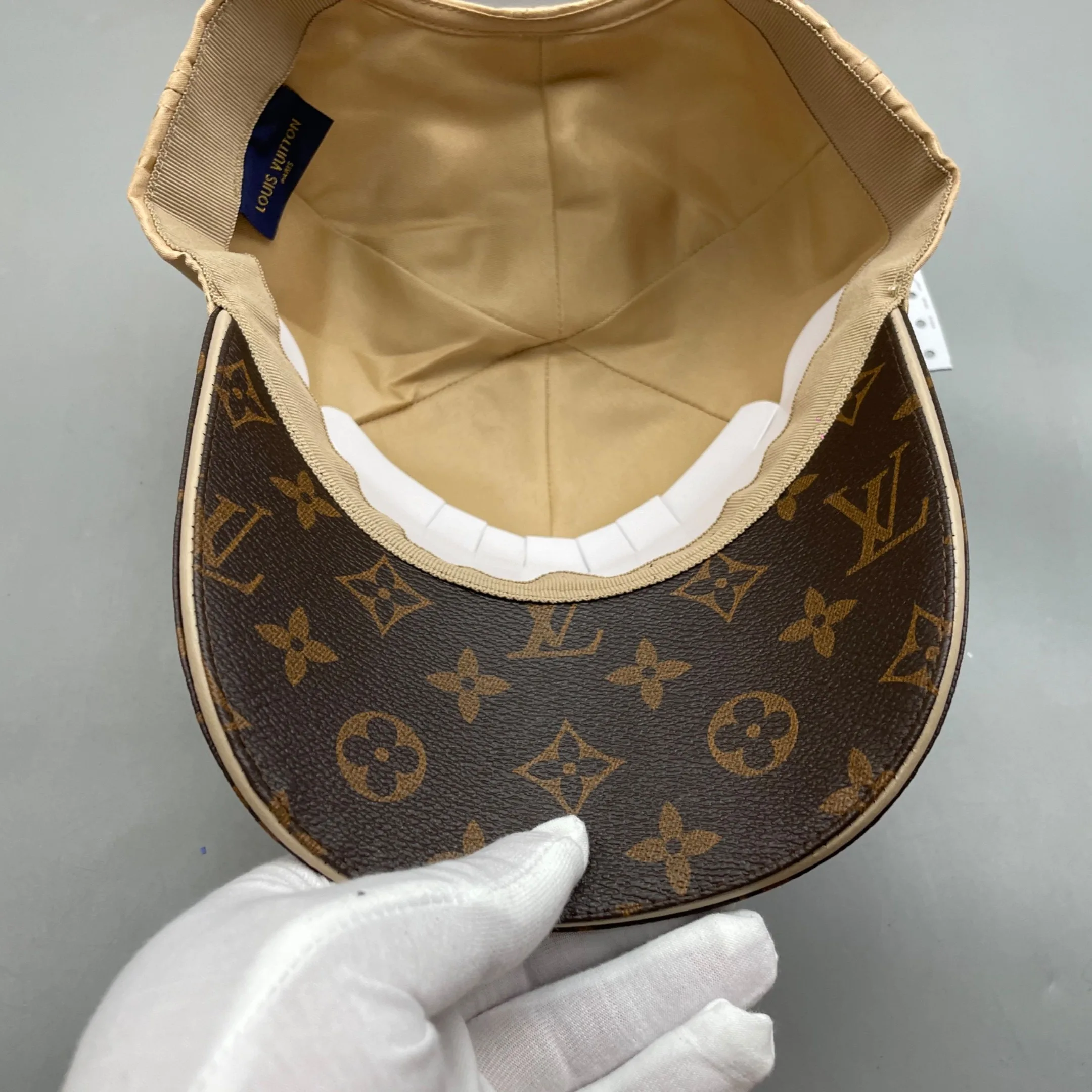 Louis Vuitton LV Get Ready Cap Monogram Beige LV - Image 6