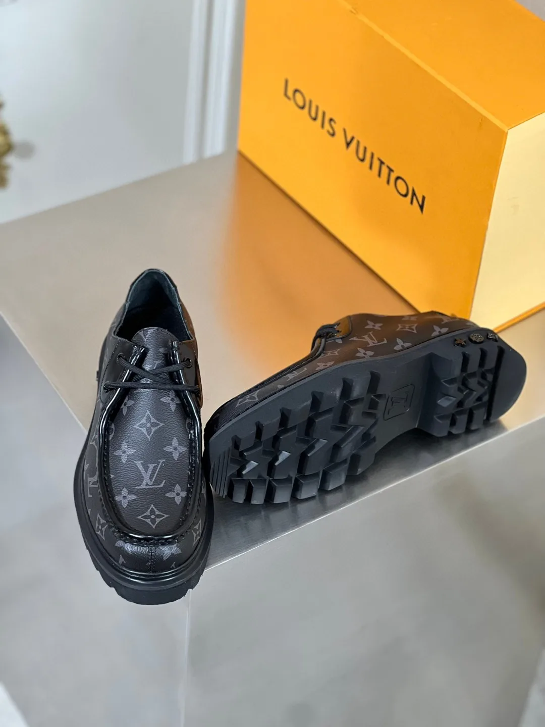 Louis Vuitton LV Ranger Derby Monogram Flowers Black - Image 3