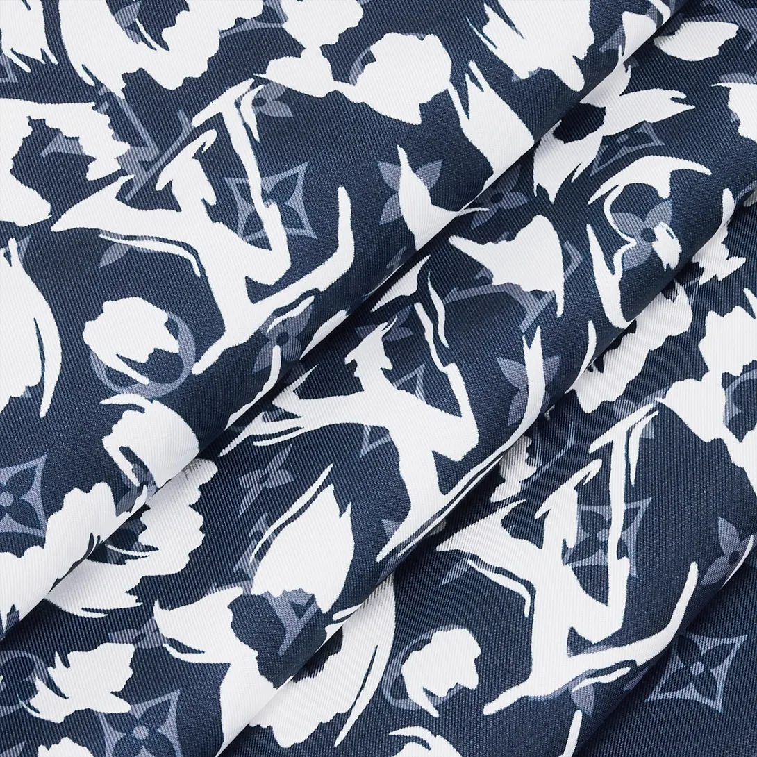 Louis Vuitton LV Safari Square 90 Scarf Blue - Image 4