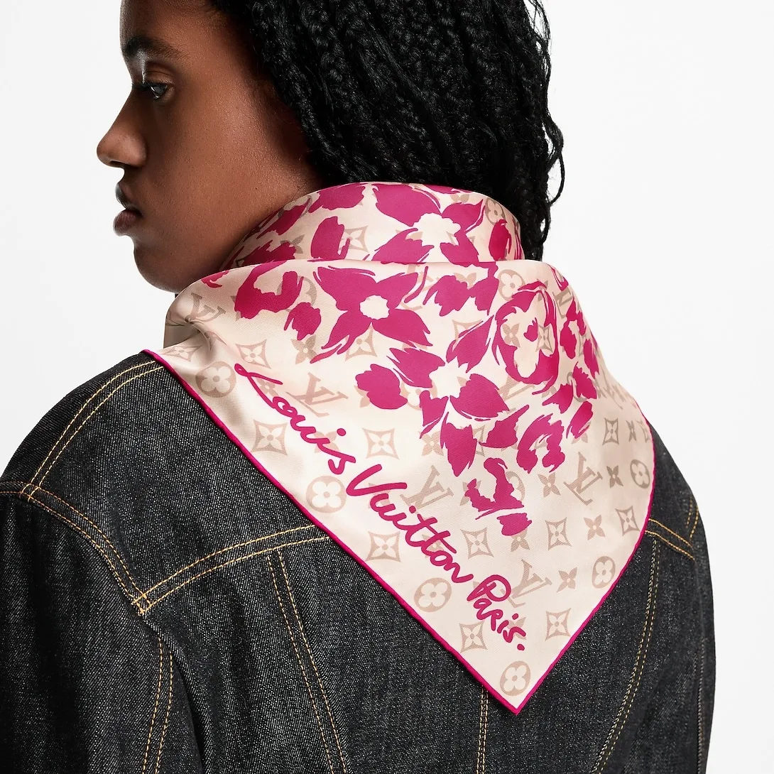 Louis Vuitton LV Safari Square 90 Scarf Cream/ Pink - Image 3