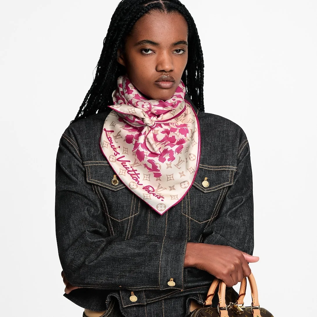 Alternative view of Louis Vuitton LV Safari Square 90 Scarf Cream/ Pink