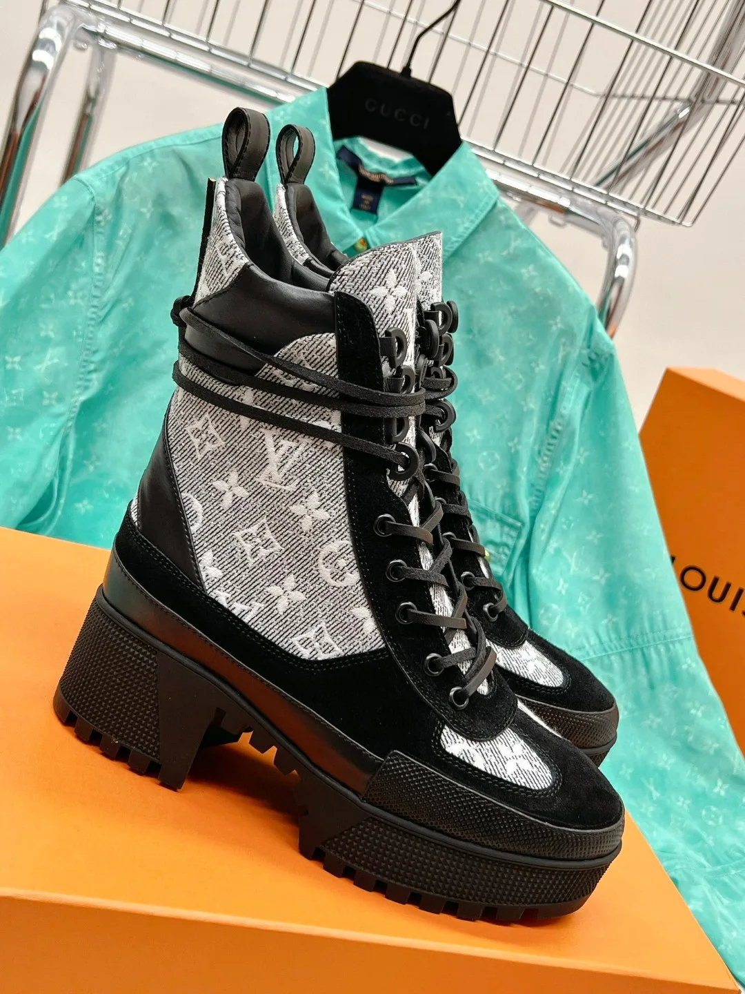 Louis Vuitton Laureate Desert Boots Grey - Image 2