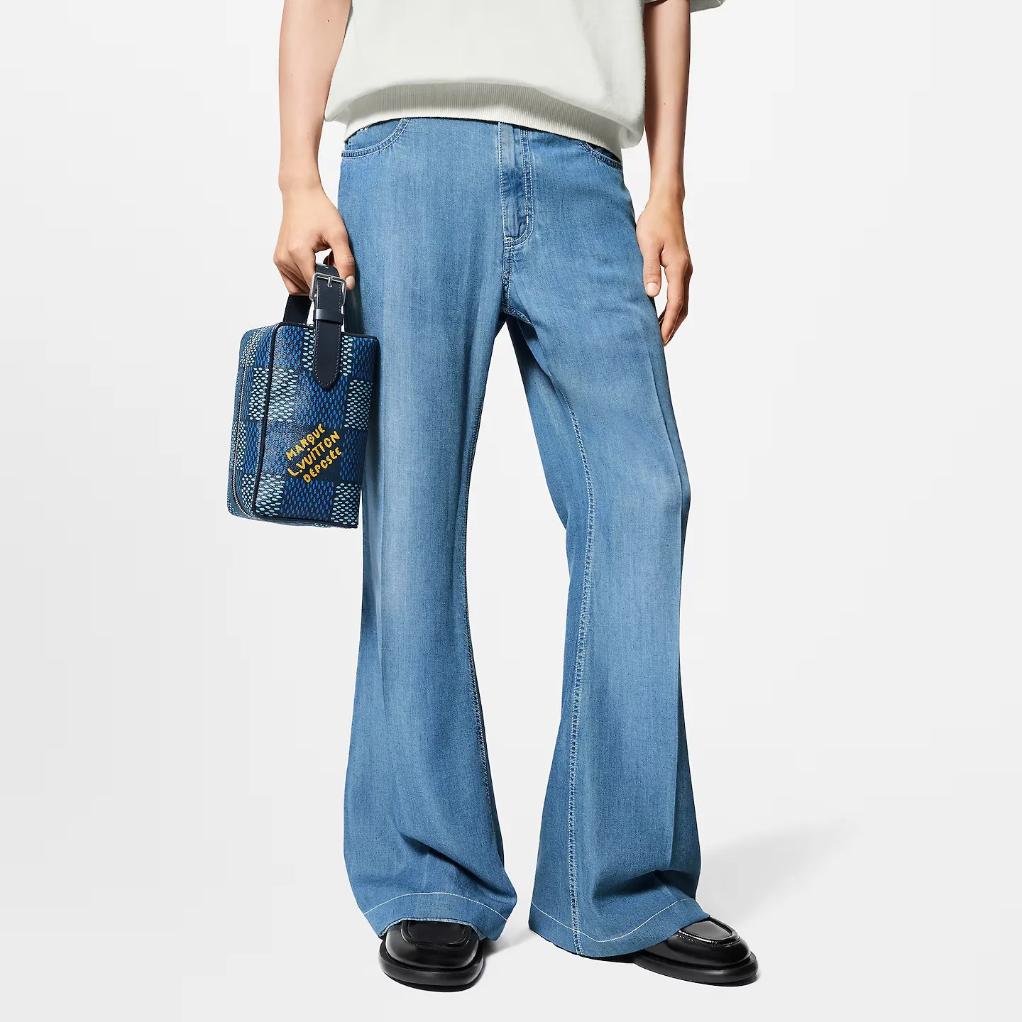 Louis Vuitton Locker Dopp Kit Blue 9.1 Inches/ - Image 8