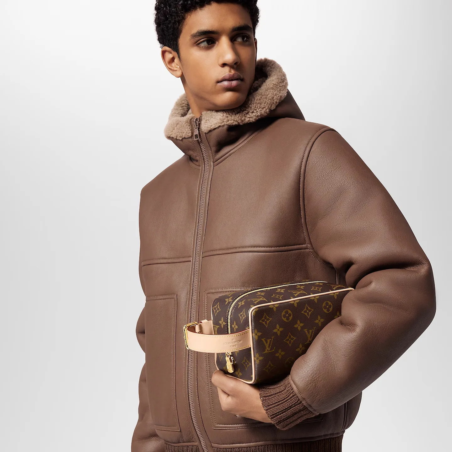 Louis Vuitton Locker Dopp Kit Brown 9.1 Inches/ - Image 3