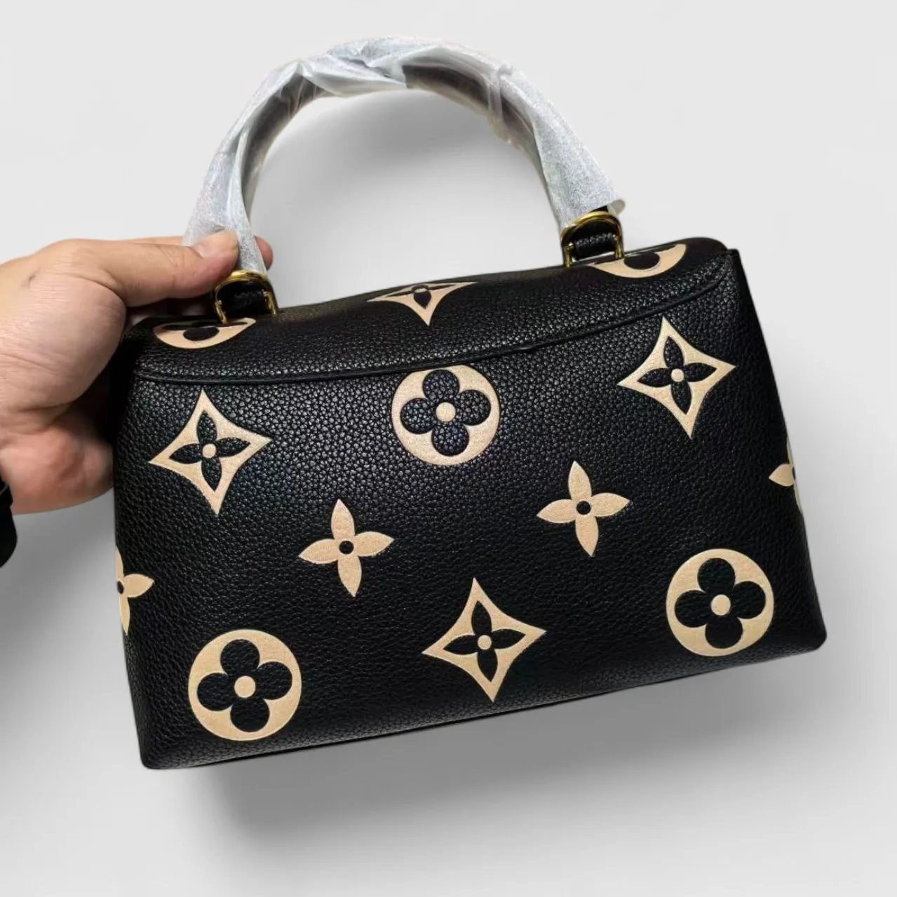 Louis Vuitton Madeleine BB Bag - 9.4 Inches/ - Image 4
