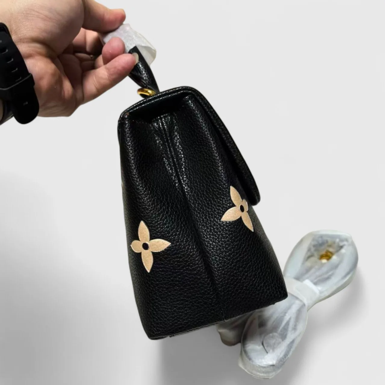 Louis Vuitton Madeleine BB Bag - 9.4 Inches/ - Image 5