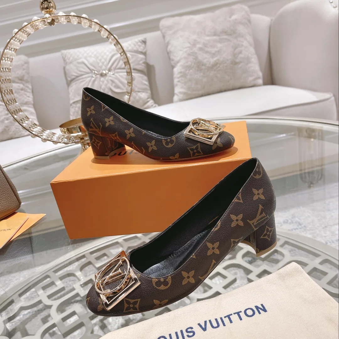 Alternative view of Louis Vuitton Madeleine Pump Brown /