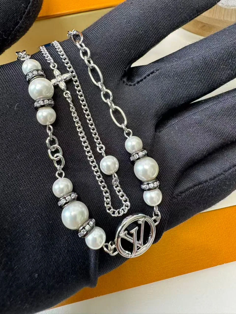 Louis Vuitton Midnight Pearl Necklace - Image 3