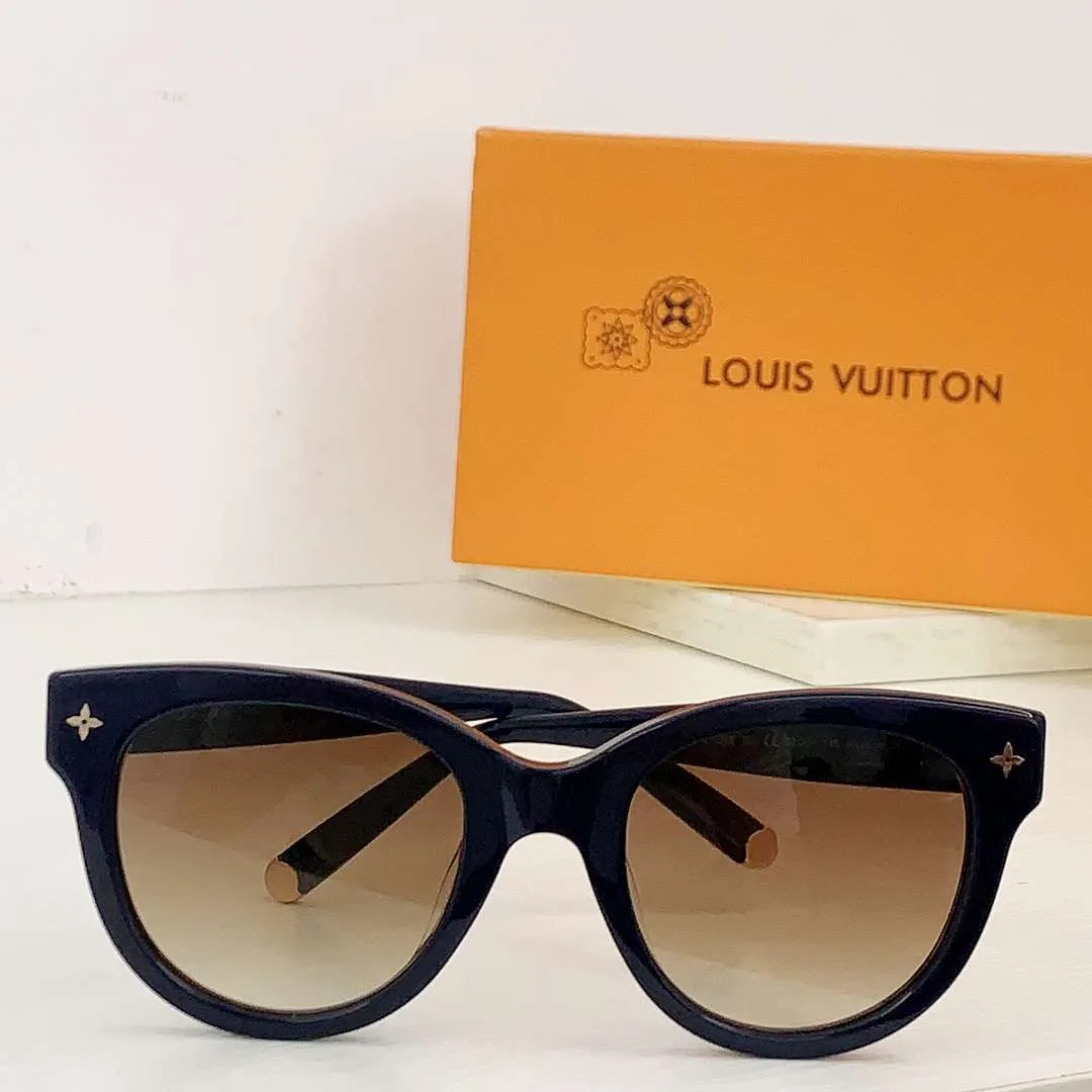 Louis Vuitton Monogram Round Sunglasses Black - Image 4