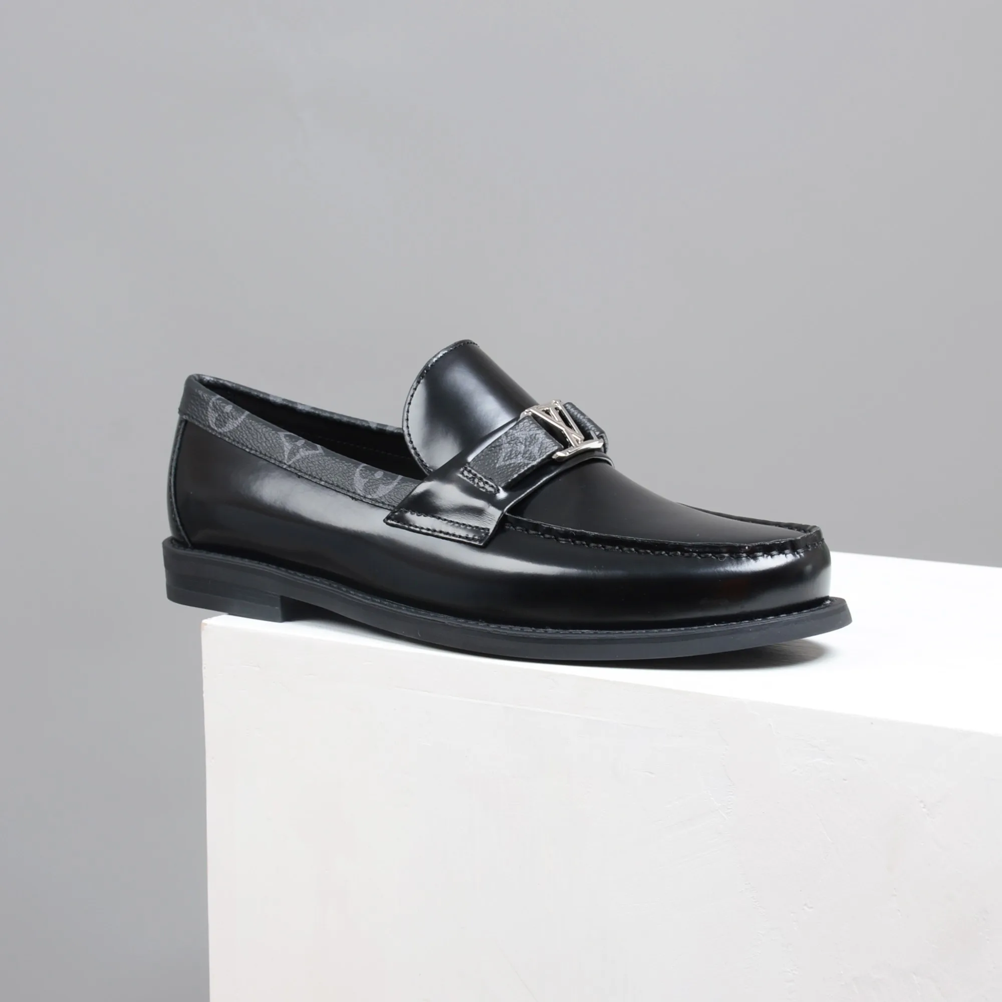 Louis Vuitton Monte Carlo Mocassin Monogram Canvas Black - Image 7