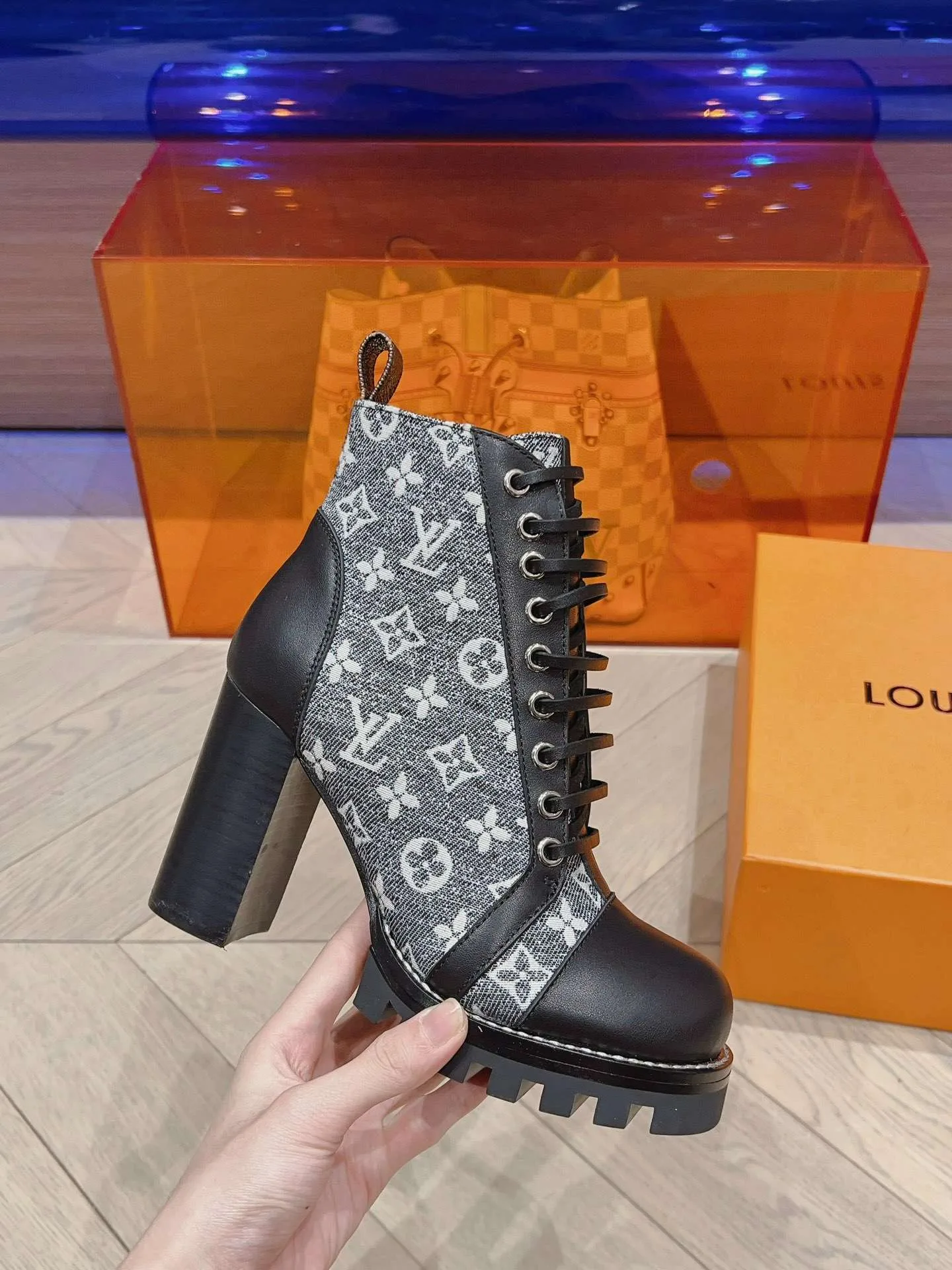 Louis Vuitton Moonlight Ankle Boots Black - Image 6