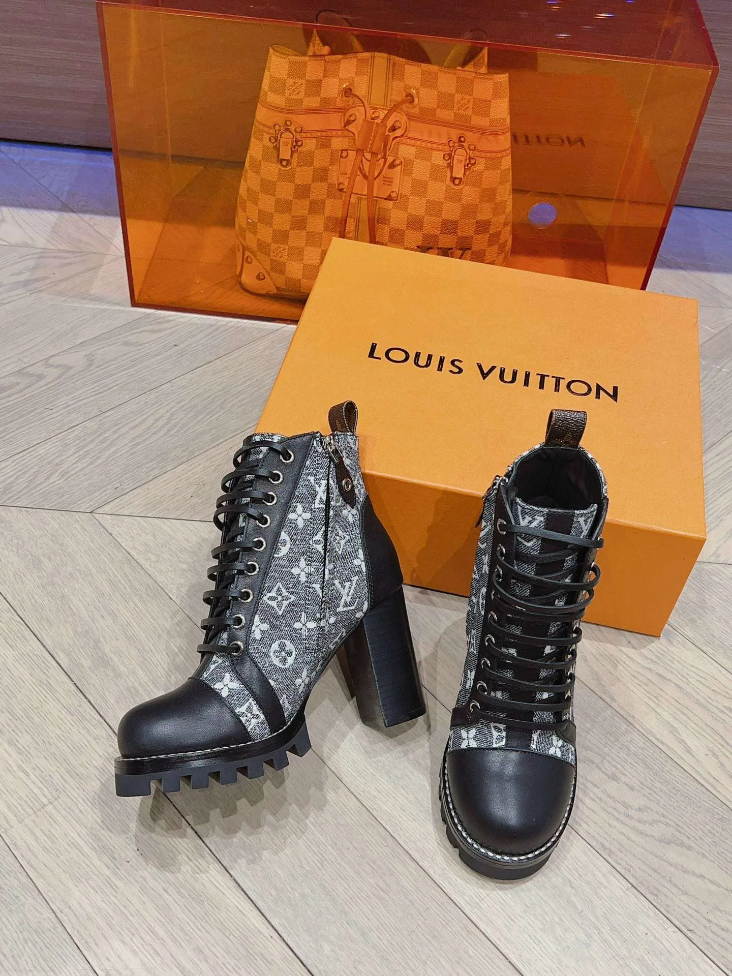 Louis Vuitton Moonlight Ankle Boots Black - Image 5