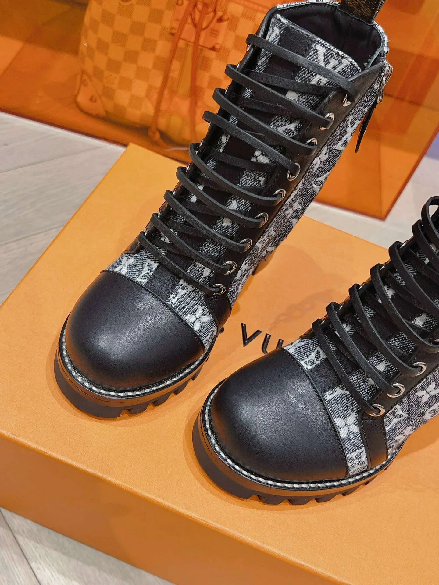 Louis Vuitton Moonlight Ankle Boots Black - Image 4